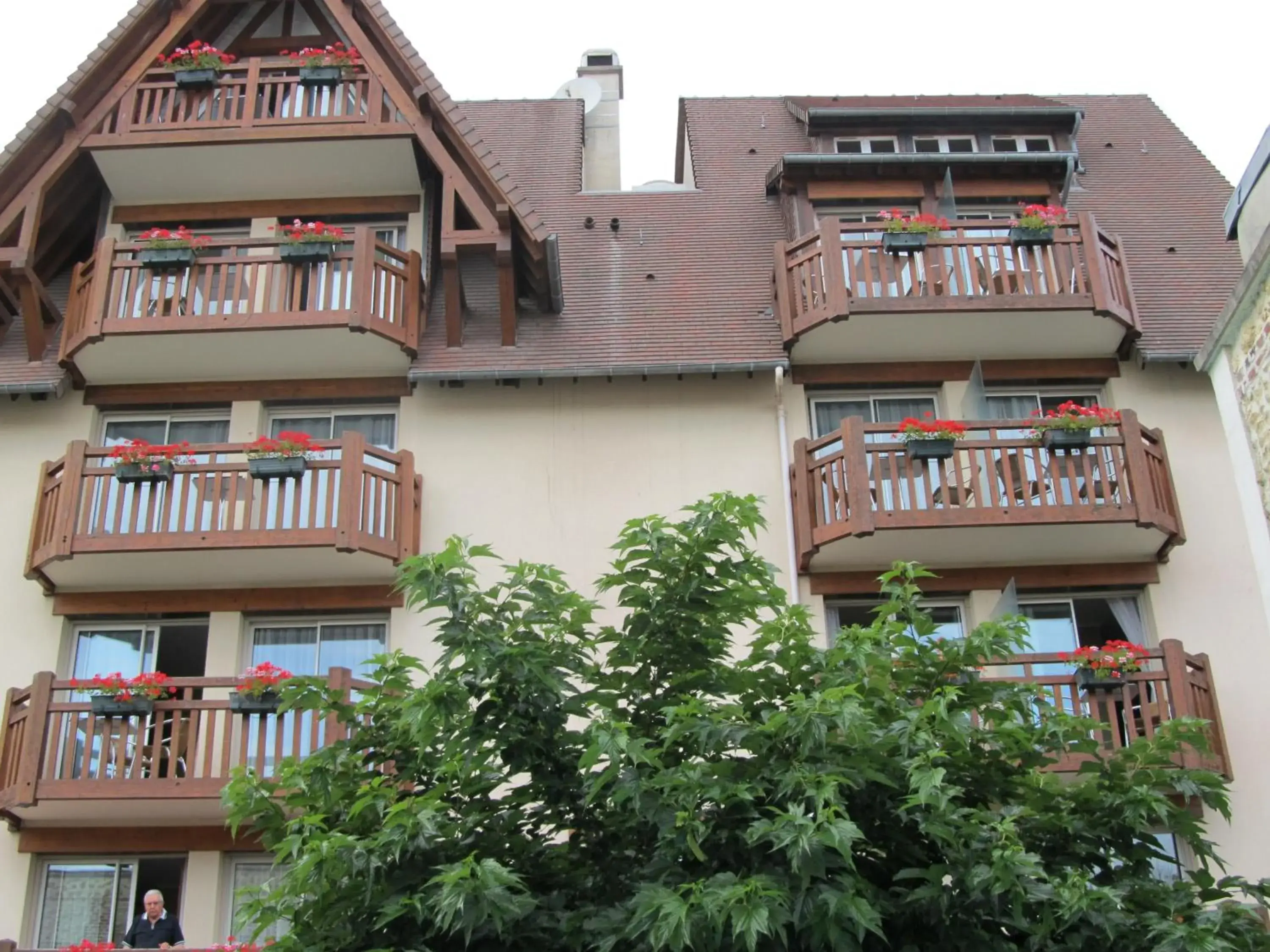 Facade/entrance, Property Building in Le Trophée By M Hôtel Spa