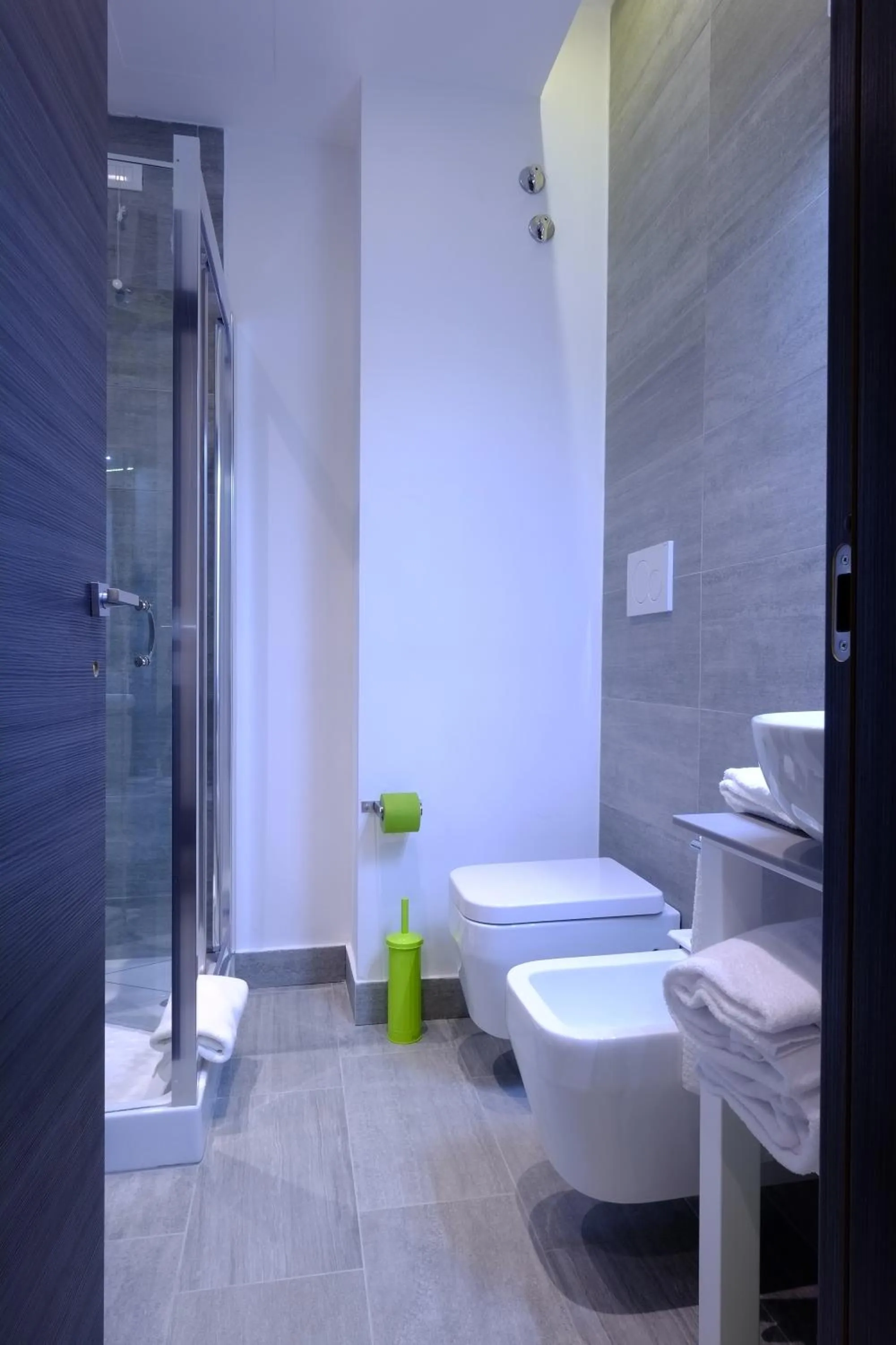 Shower in Made to Measure Business