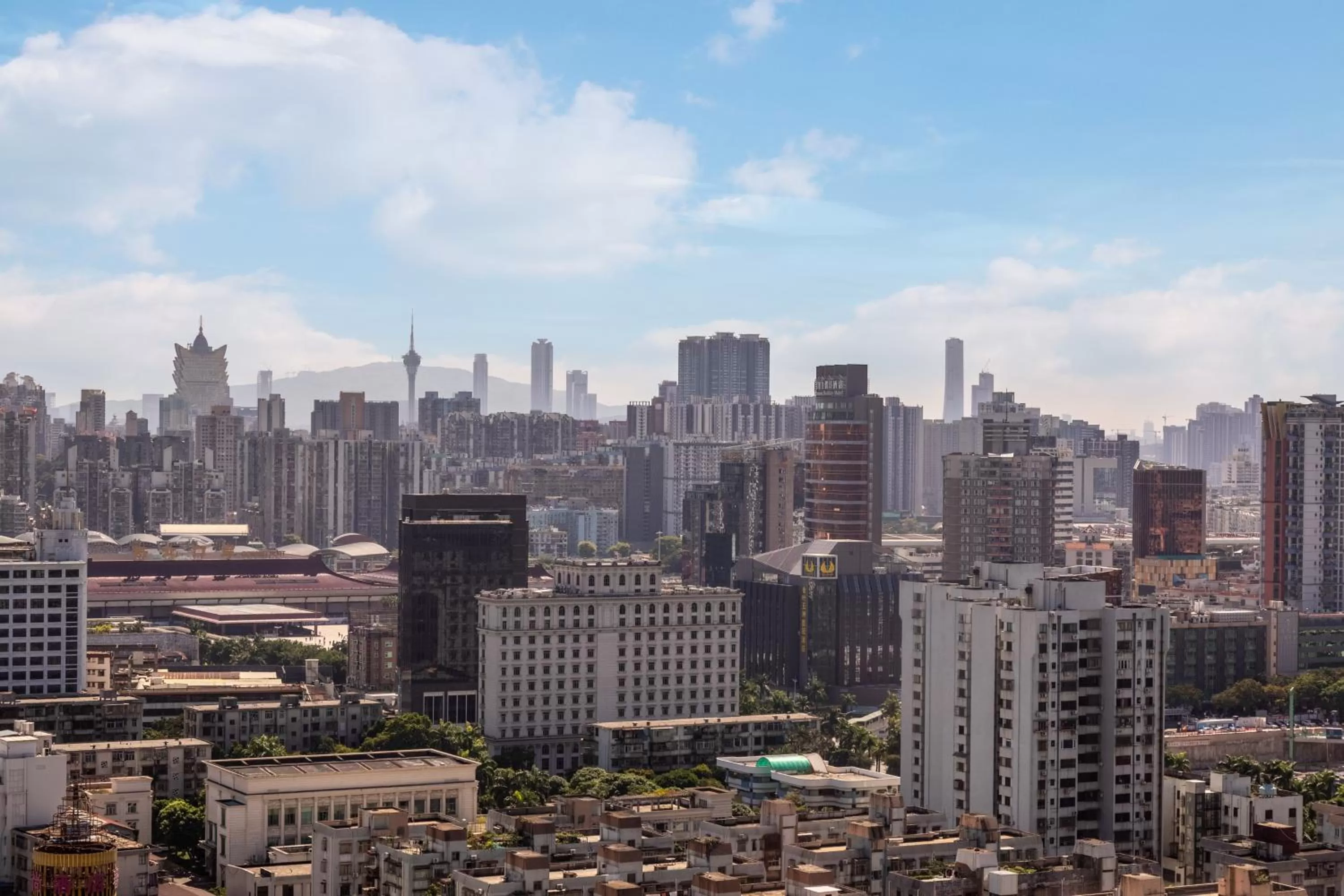 Property building in Guangdong Hotel (Zhuhai)