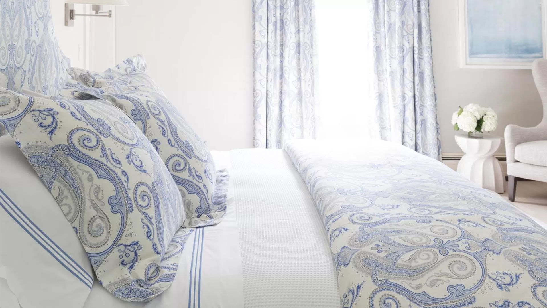 Bedroom, Bed in 33 Main