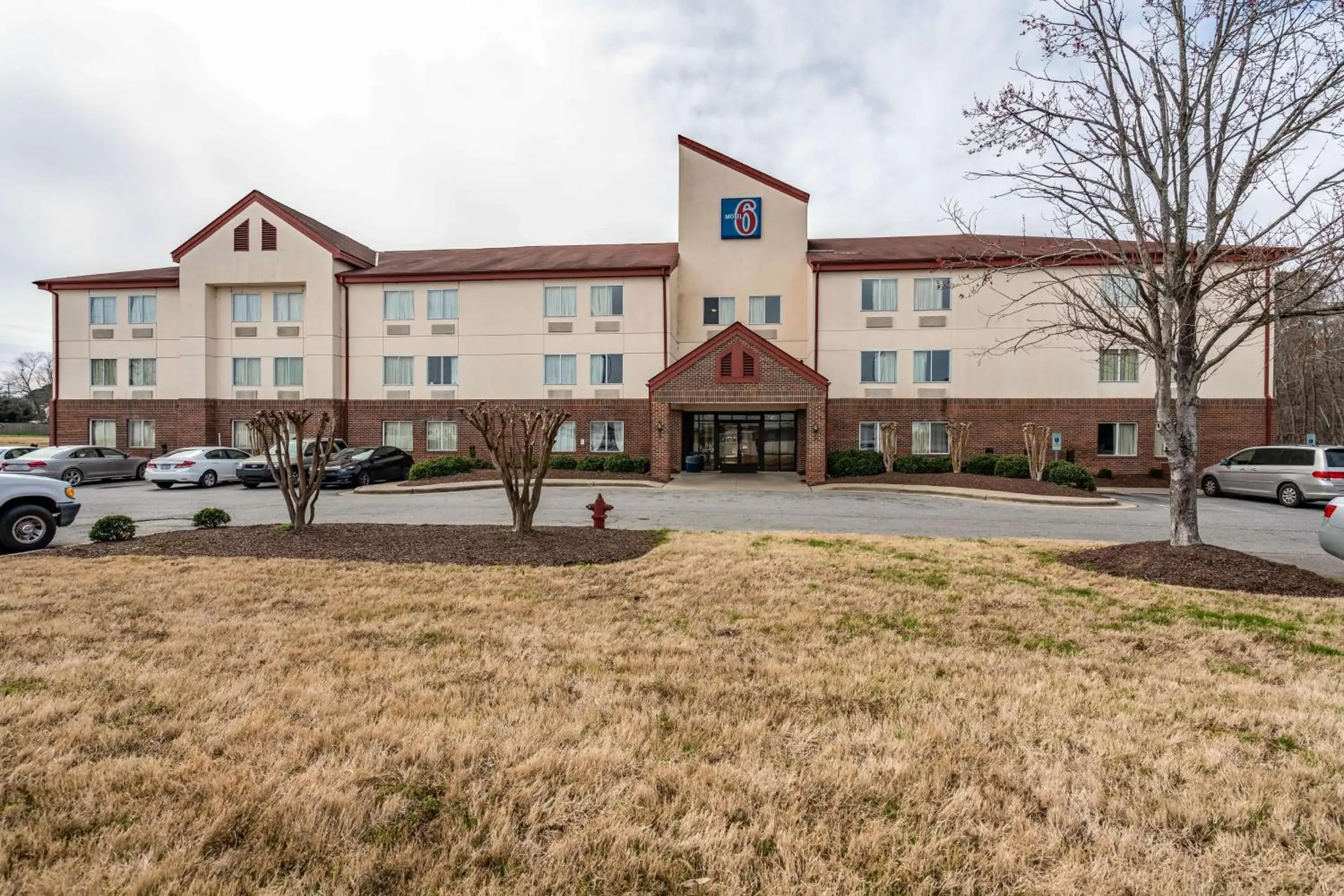 Property Building in Motel 6-Rocky Mount, NC