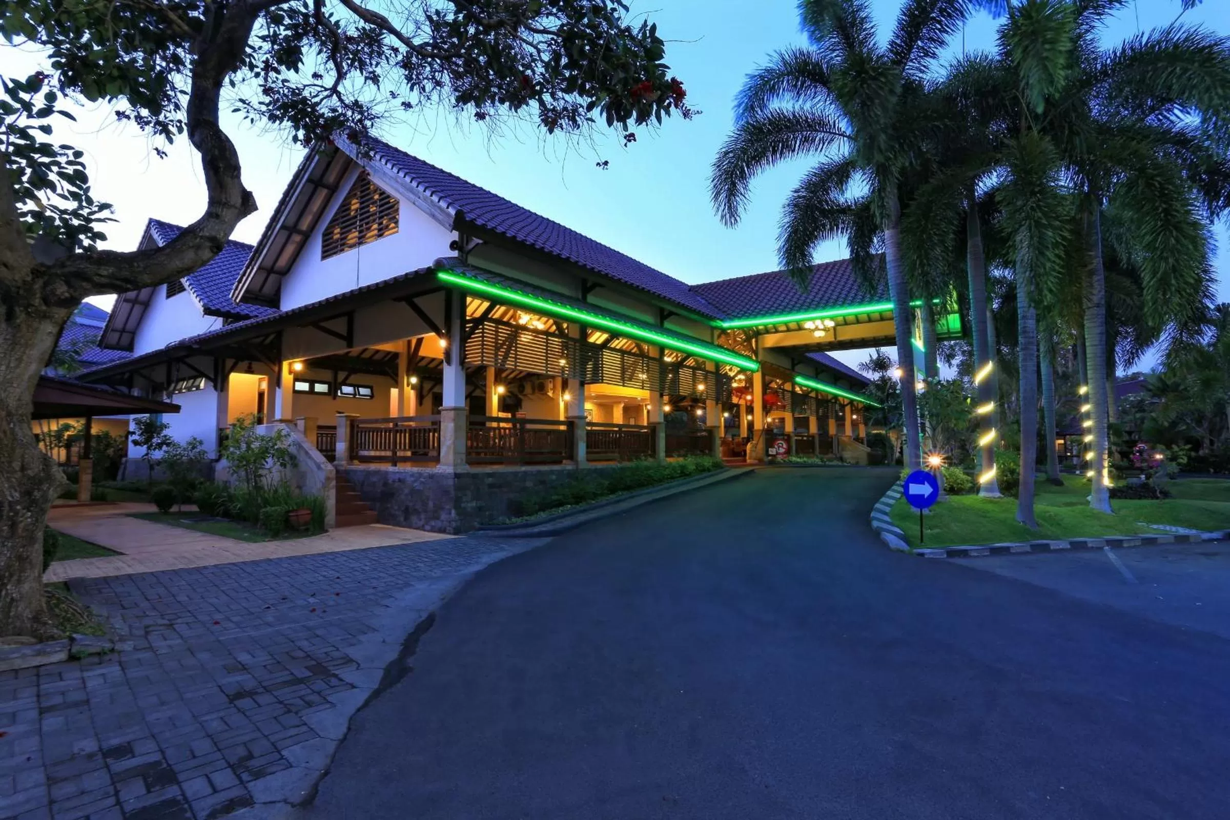Facade/entrance in Lombok Garden Hotel