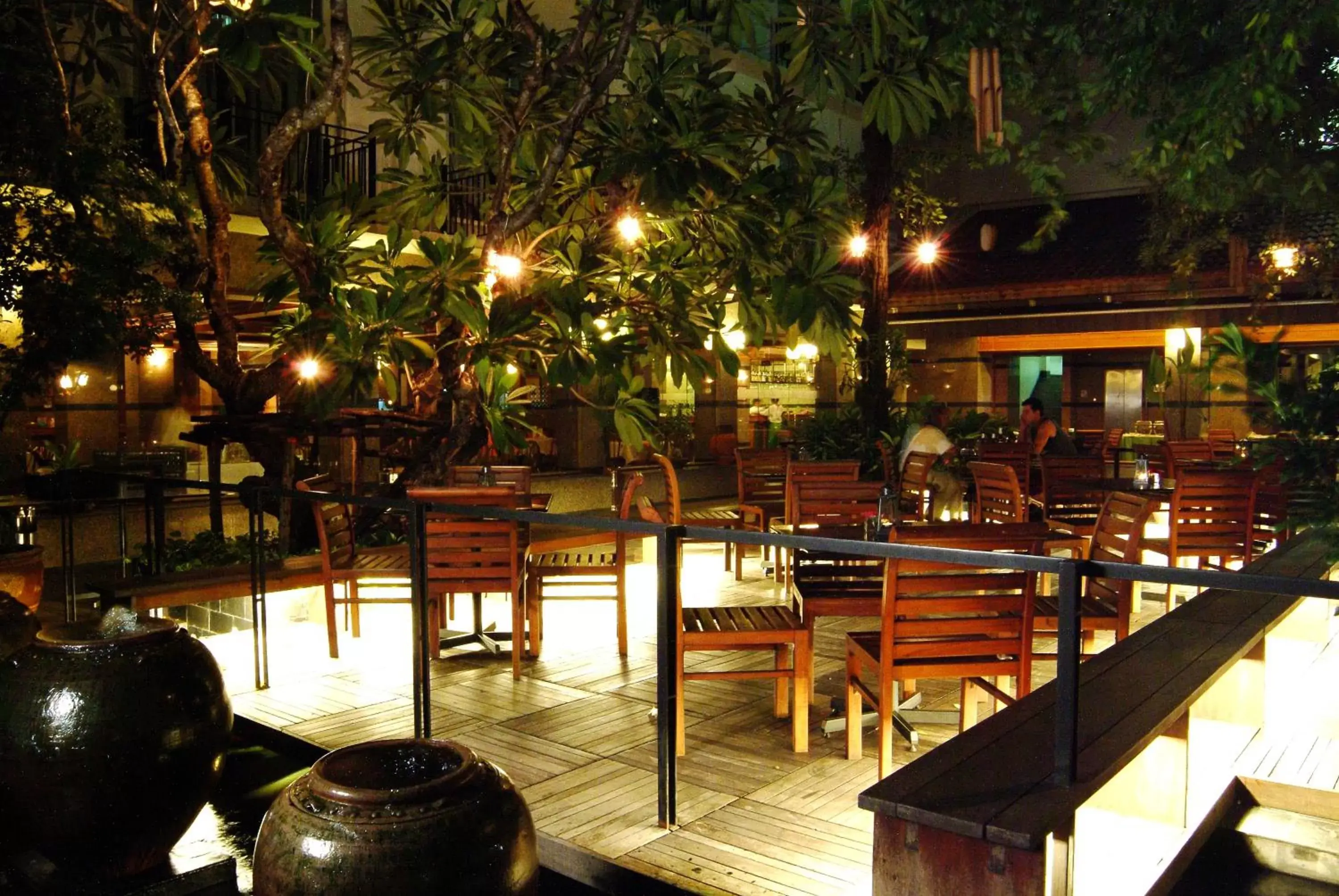 Patio, Restaurant/Places to Eat in Trang Hotel Bangkok - SHA Plus