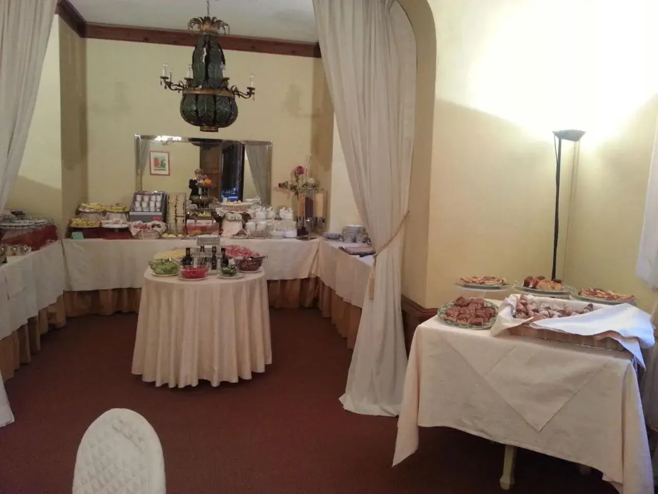 Breakfast, Restaurant/Places to Eat in Hotel Villa La Principessa