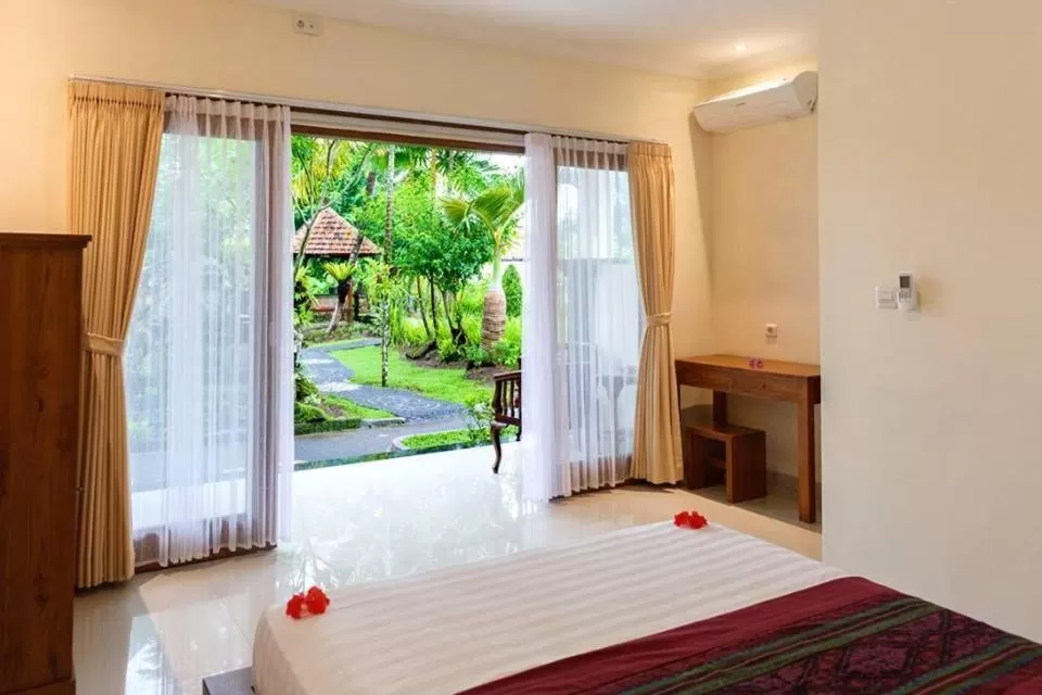 Property building, Bed in White House