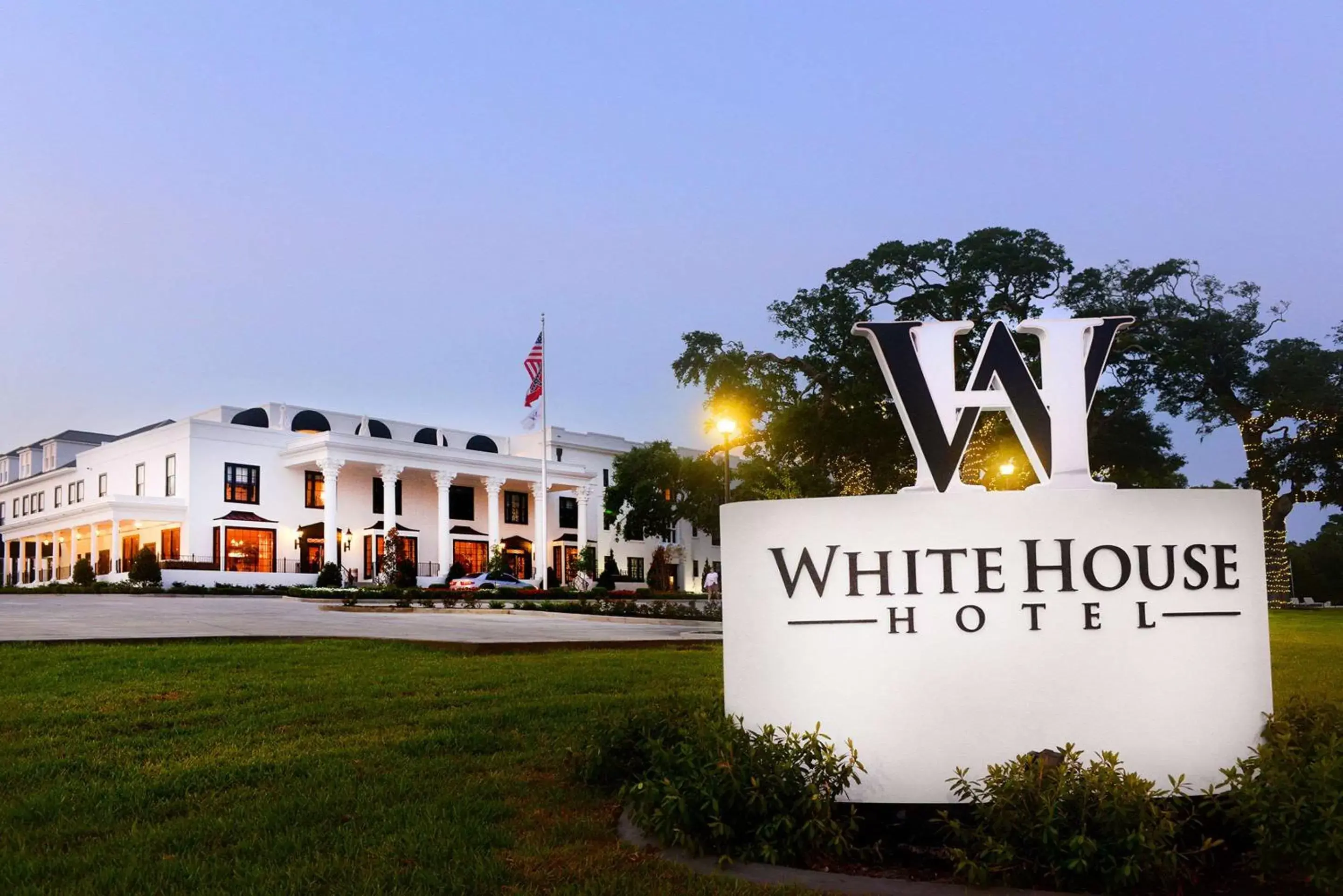 Property Building in White House Hotel