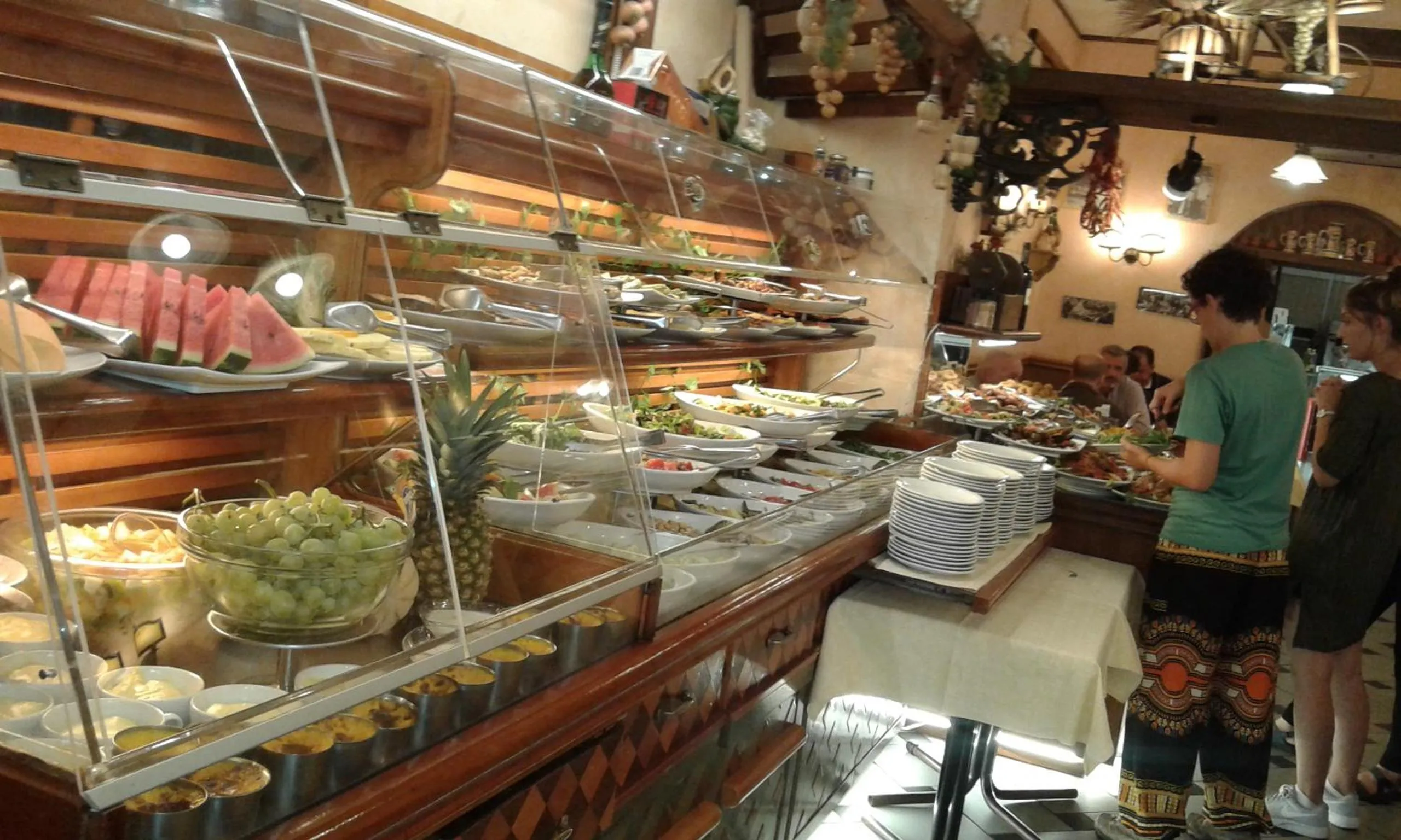 Restaurant/places to eat in Gemme Di Roma Accomodation