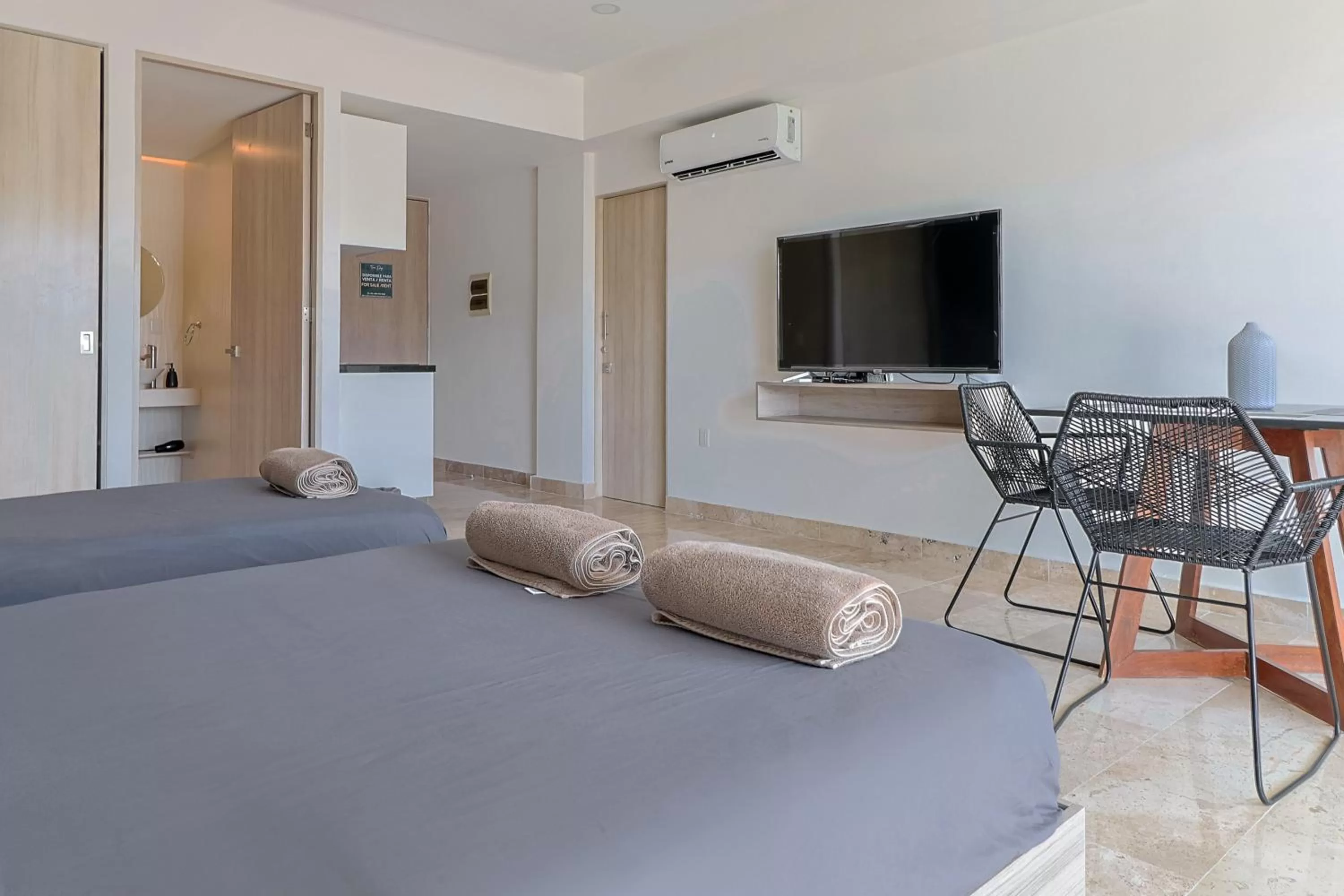 TV and multimedia, Bed in Torre Diez
