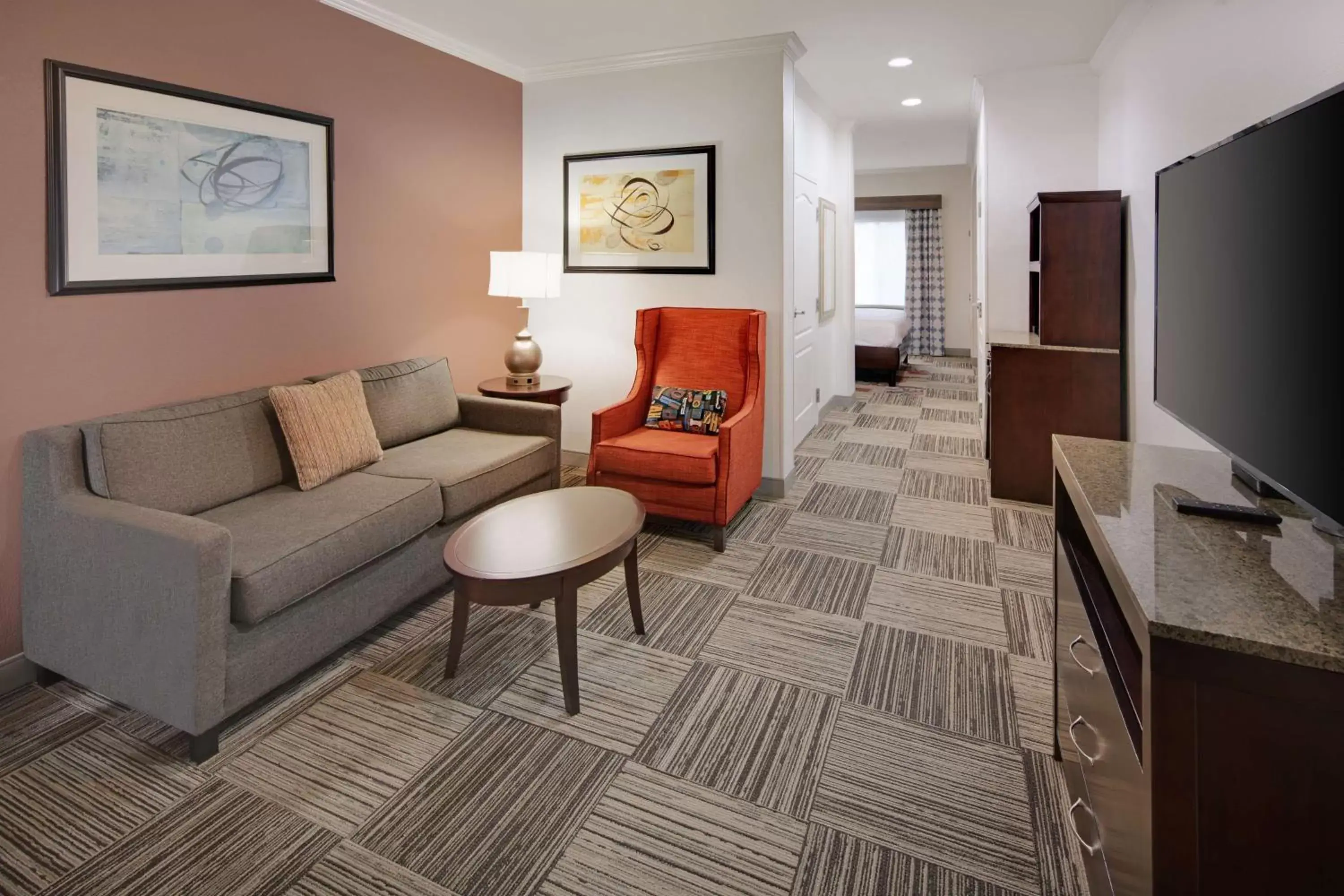 Living room, Seating Area in Hilton Garden Inn Tyler