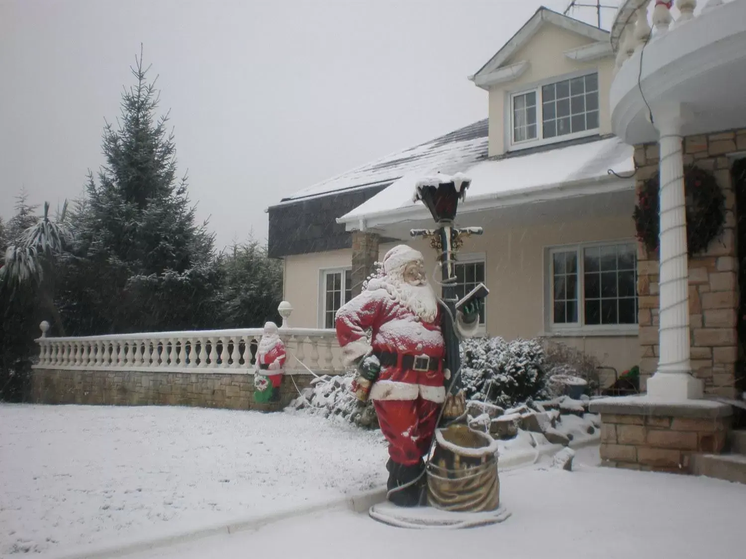 Facade/entrance in Crystal Springs B&B