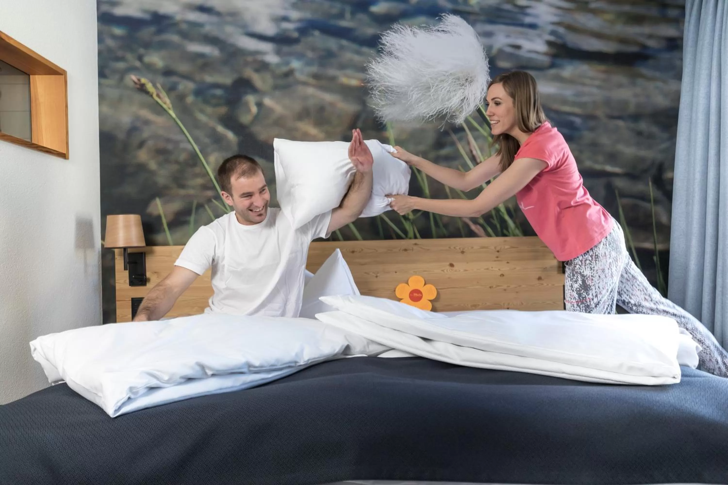 Photo of the whole room, Bed in Hotel Garni Chesa Mulin