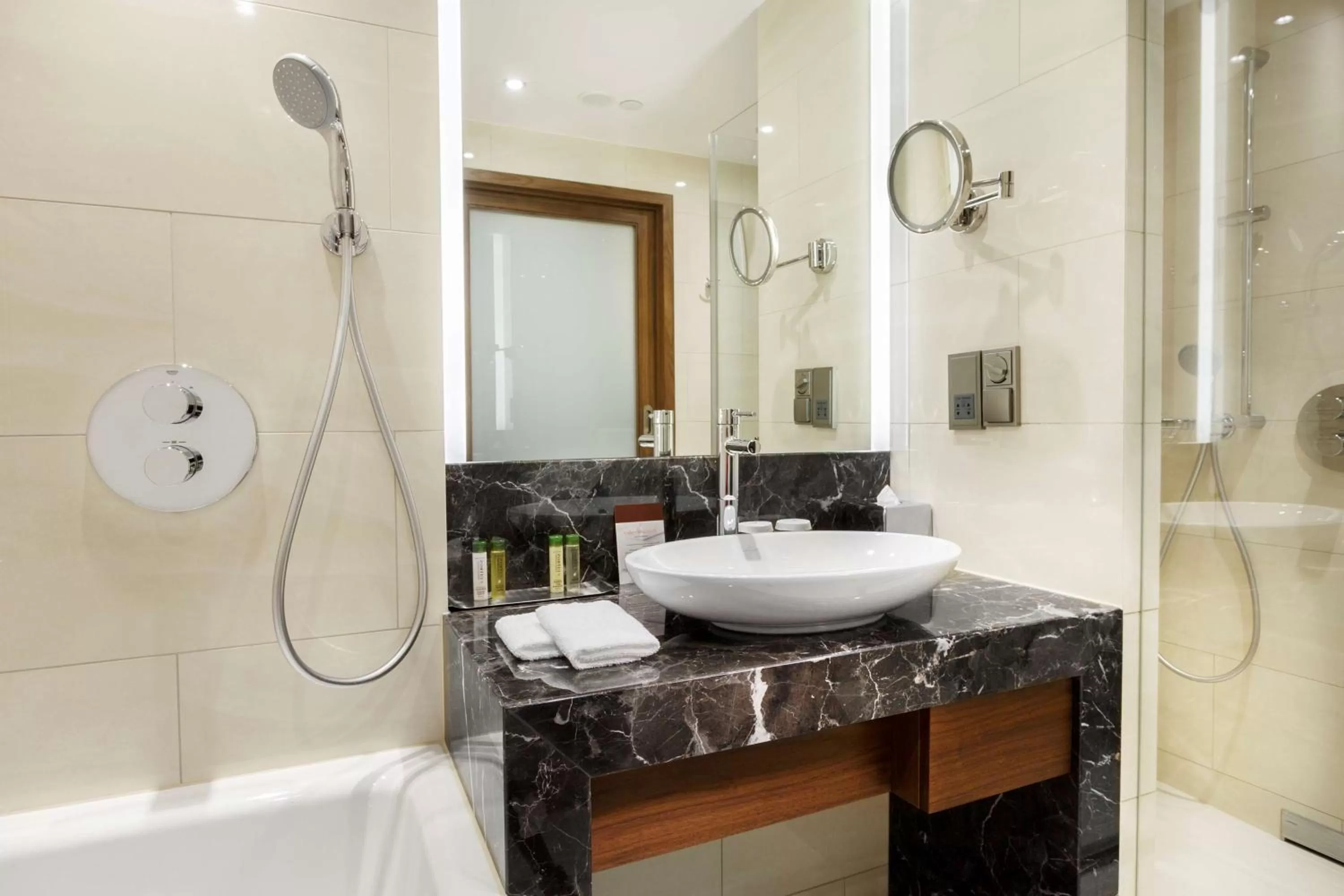 Bathroom in DoubleTree by Hilton Hotel & Conference Centre Warsaw