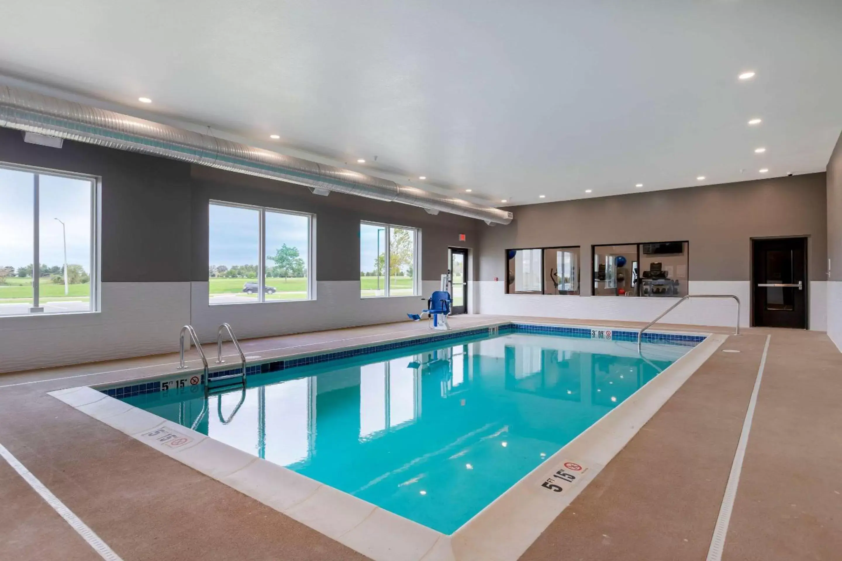 Activities, Swimming Pool in Comfort Inn & Suites