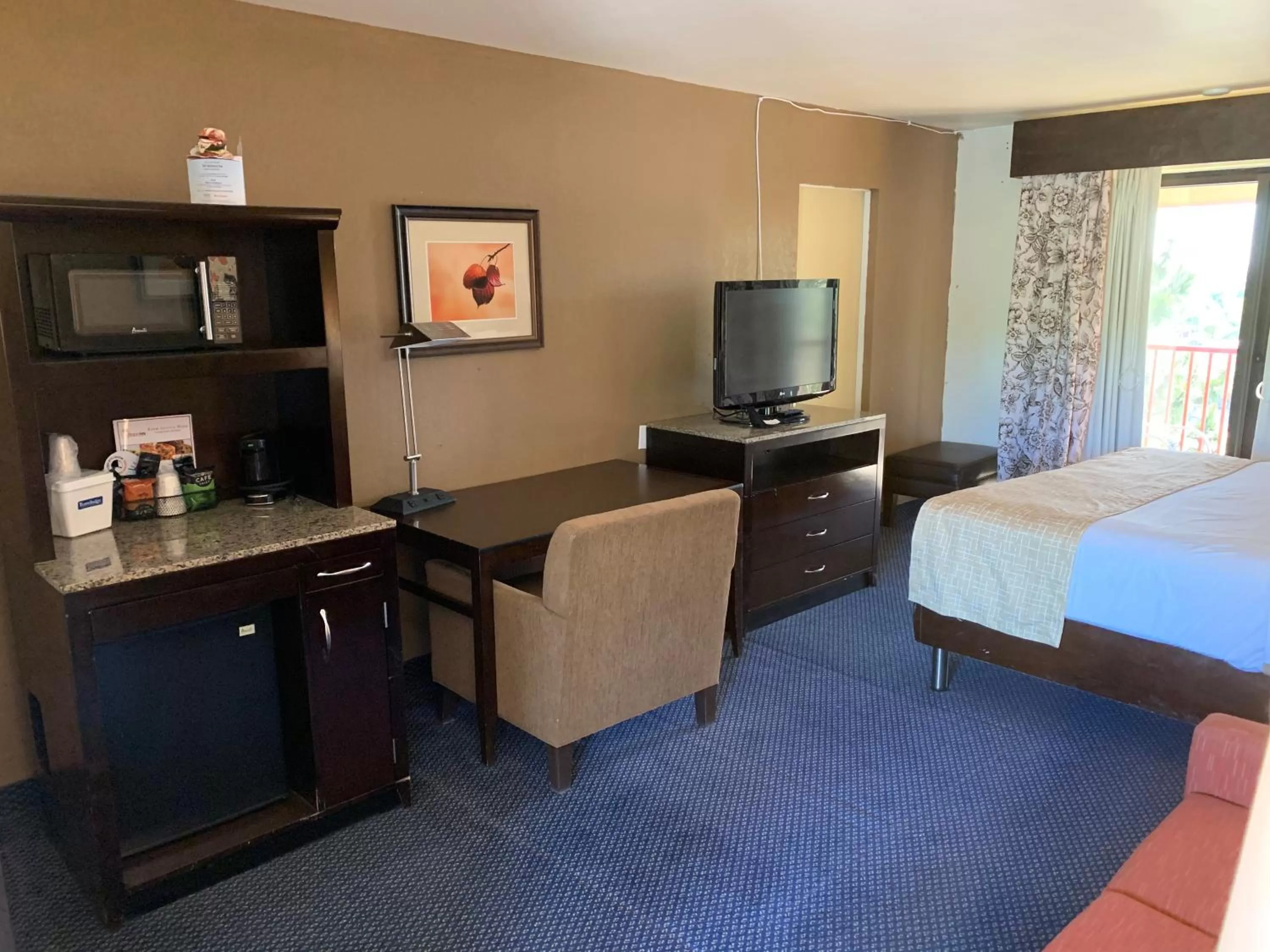 Bed in Travelodge by Wyndham Rapid City
