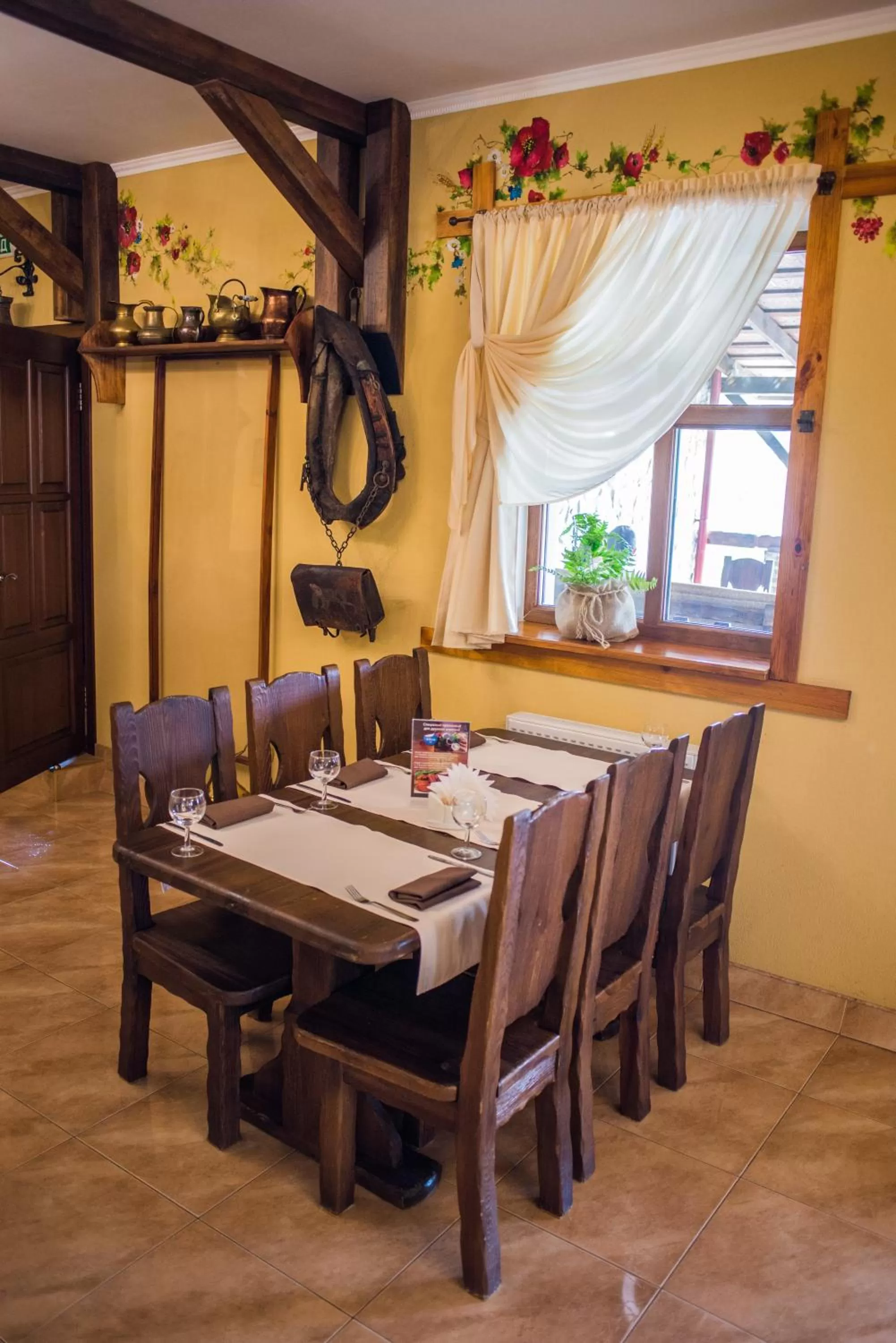 Restaurant/places to eat in Stara Vezha Hotel