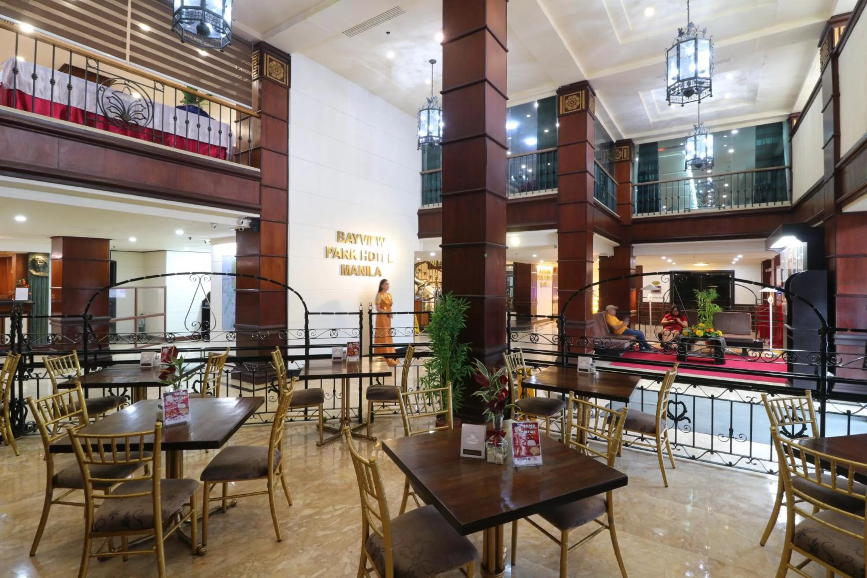 Restaurant/places to eat in Bayview Park Hotel Manila