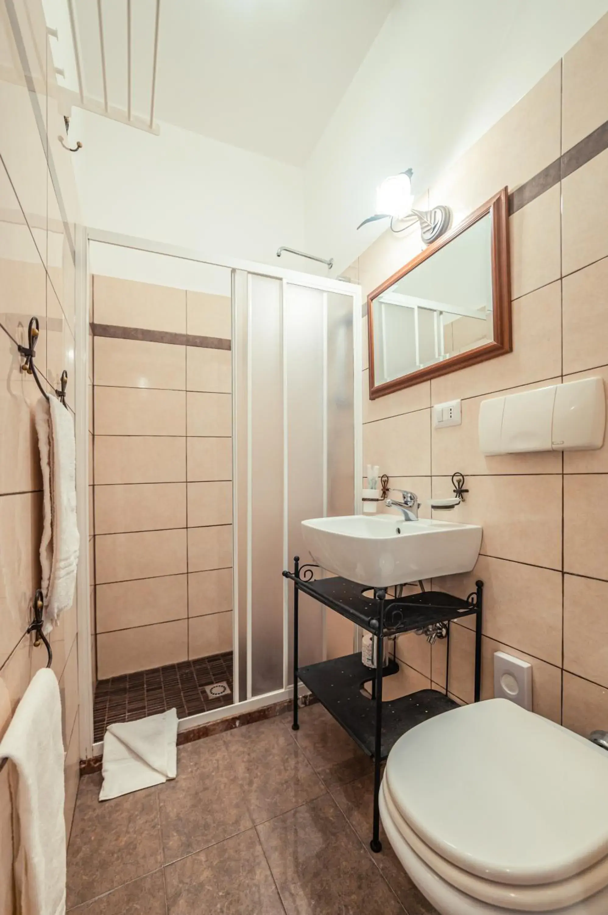 Bathroom in Taormina Garden Hotel