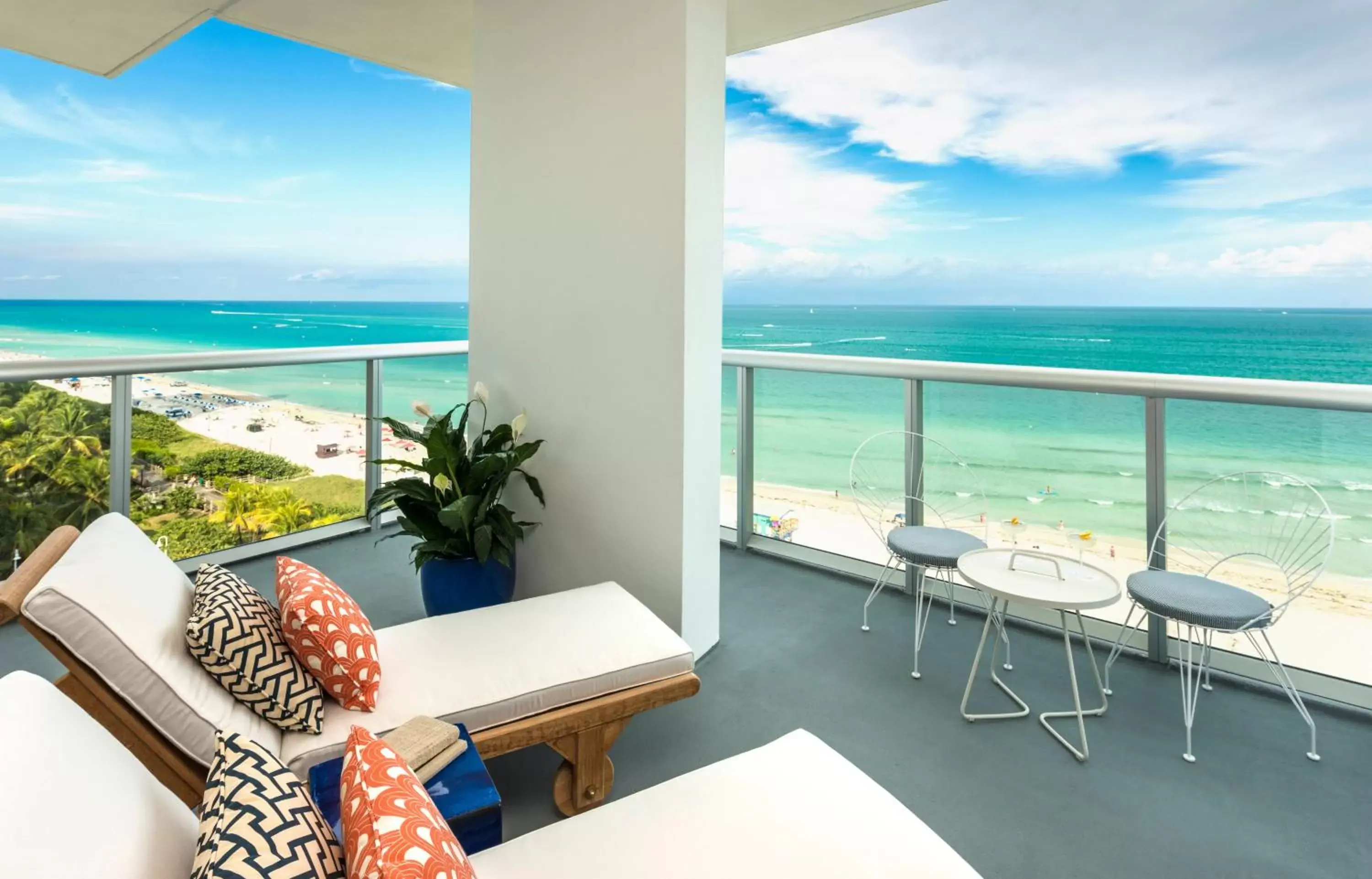 King Room with Lounge Deck - Oceanfront in The Confidante Miami Beach, part of Hyatt