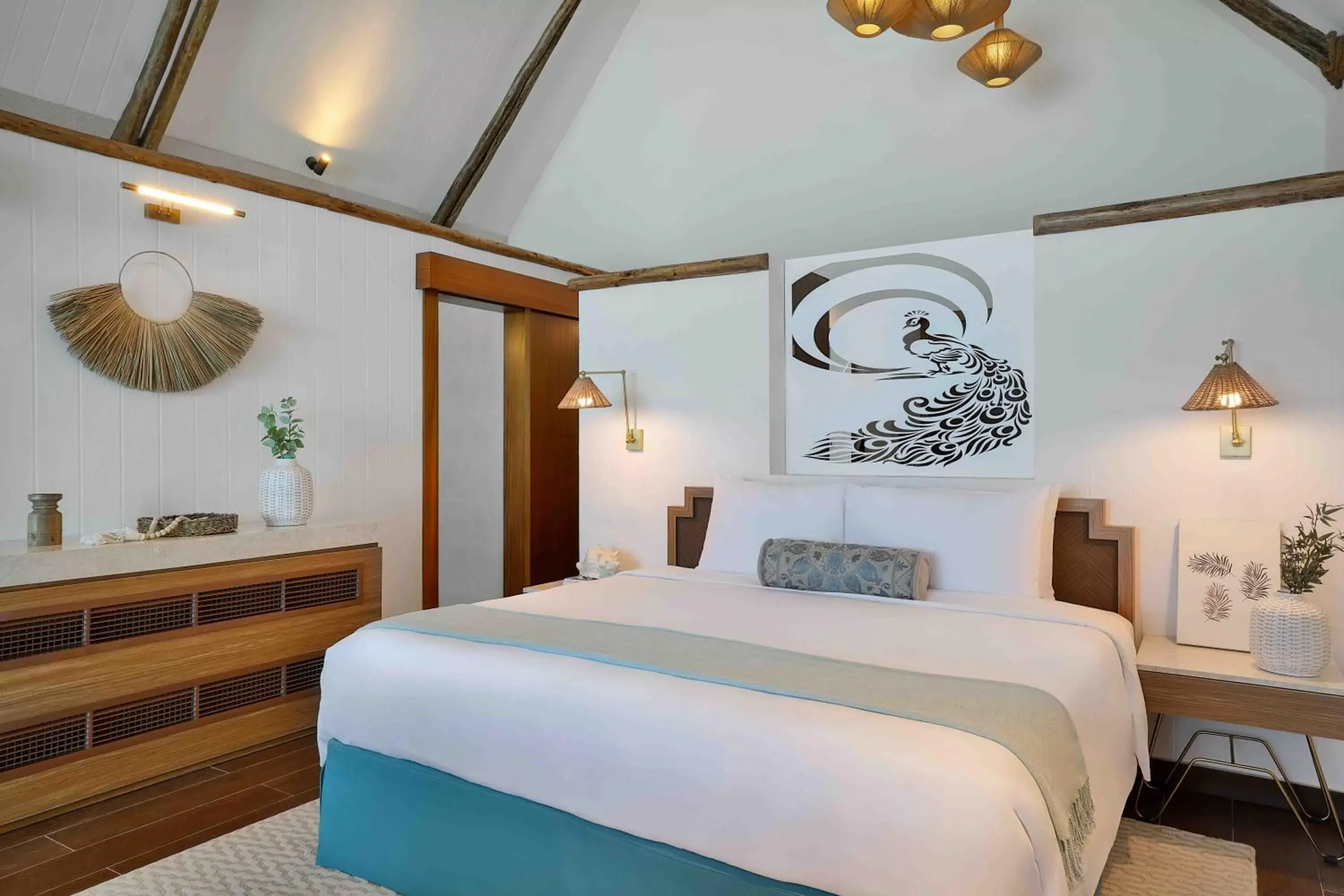 Bedroom, Bed in Anantara World Islands Dubai Resort