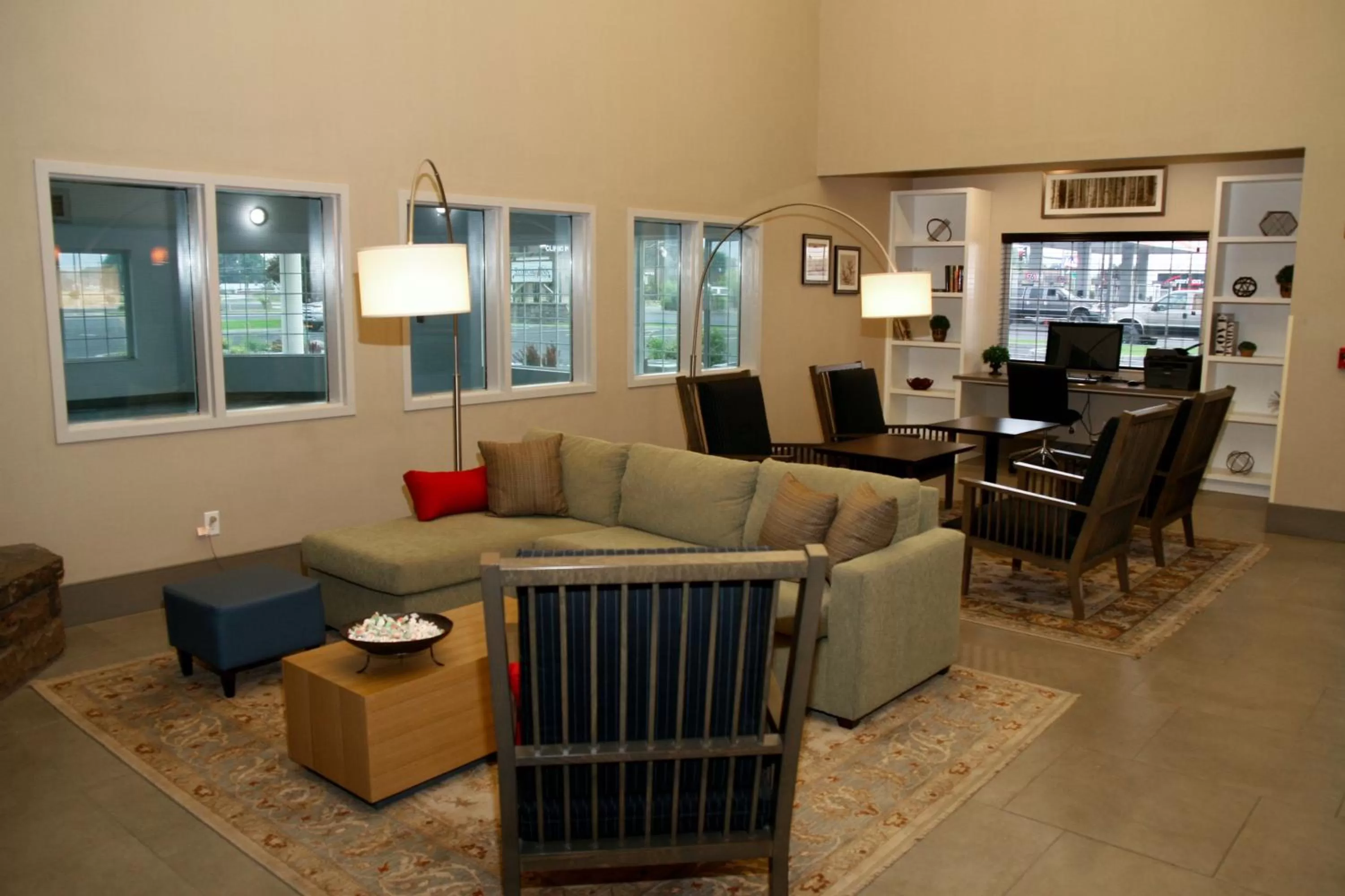 Lobby or reception in Country Inn & Suites by Radisson, Prineville, OR