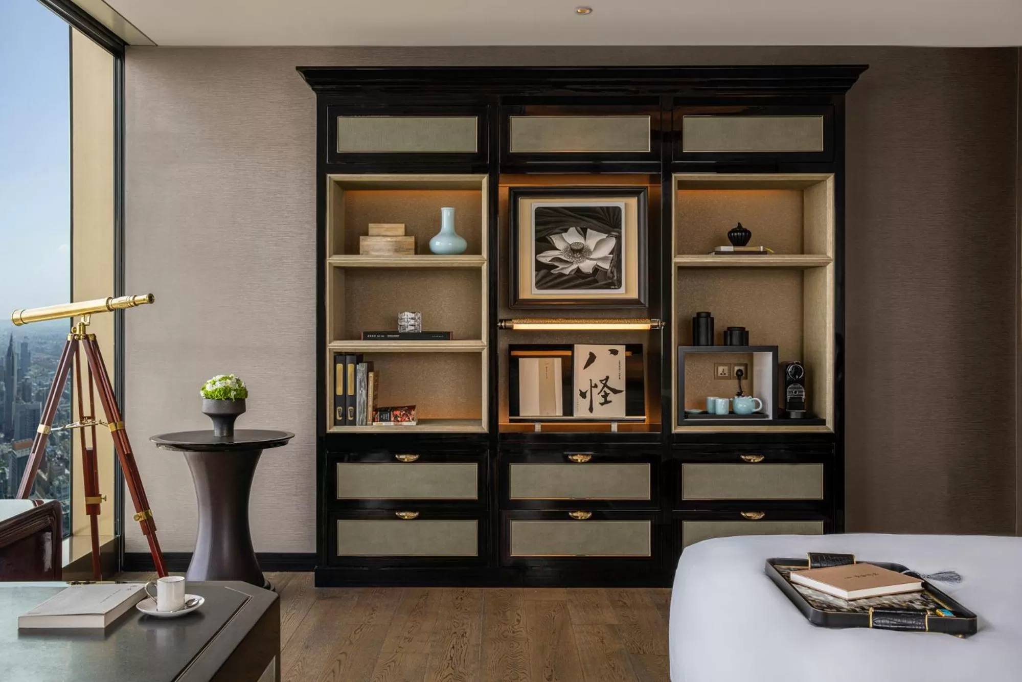 Photo of the whole room, Bed in The Ritz-Carlton, Nanjing