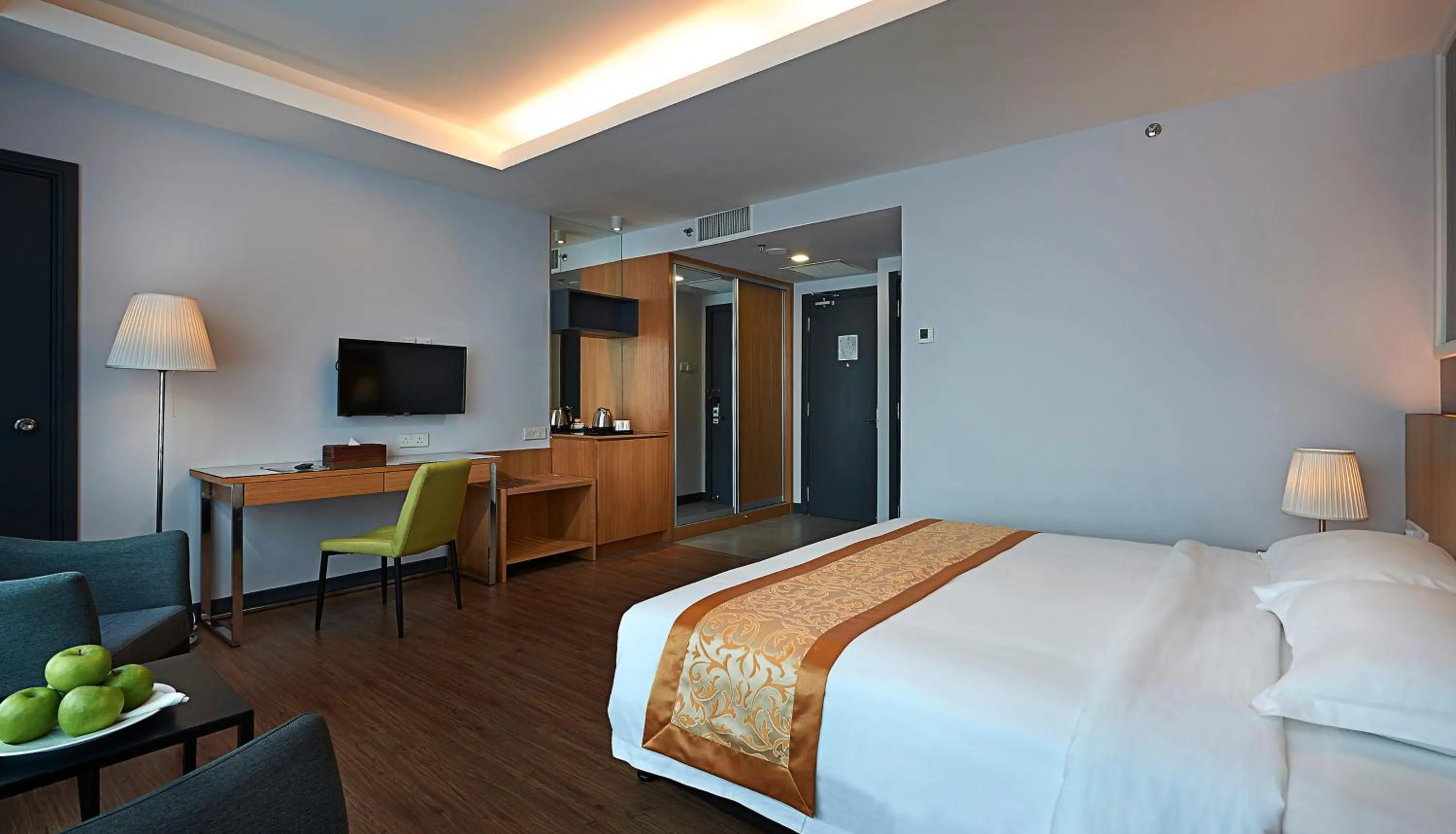 Bedroom, Bed in Hotel Transit Kuala Lumpur