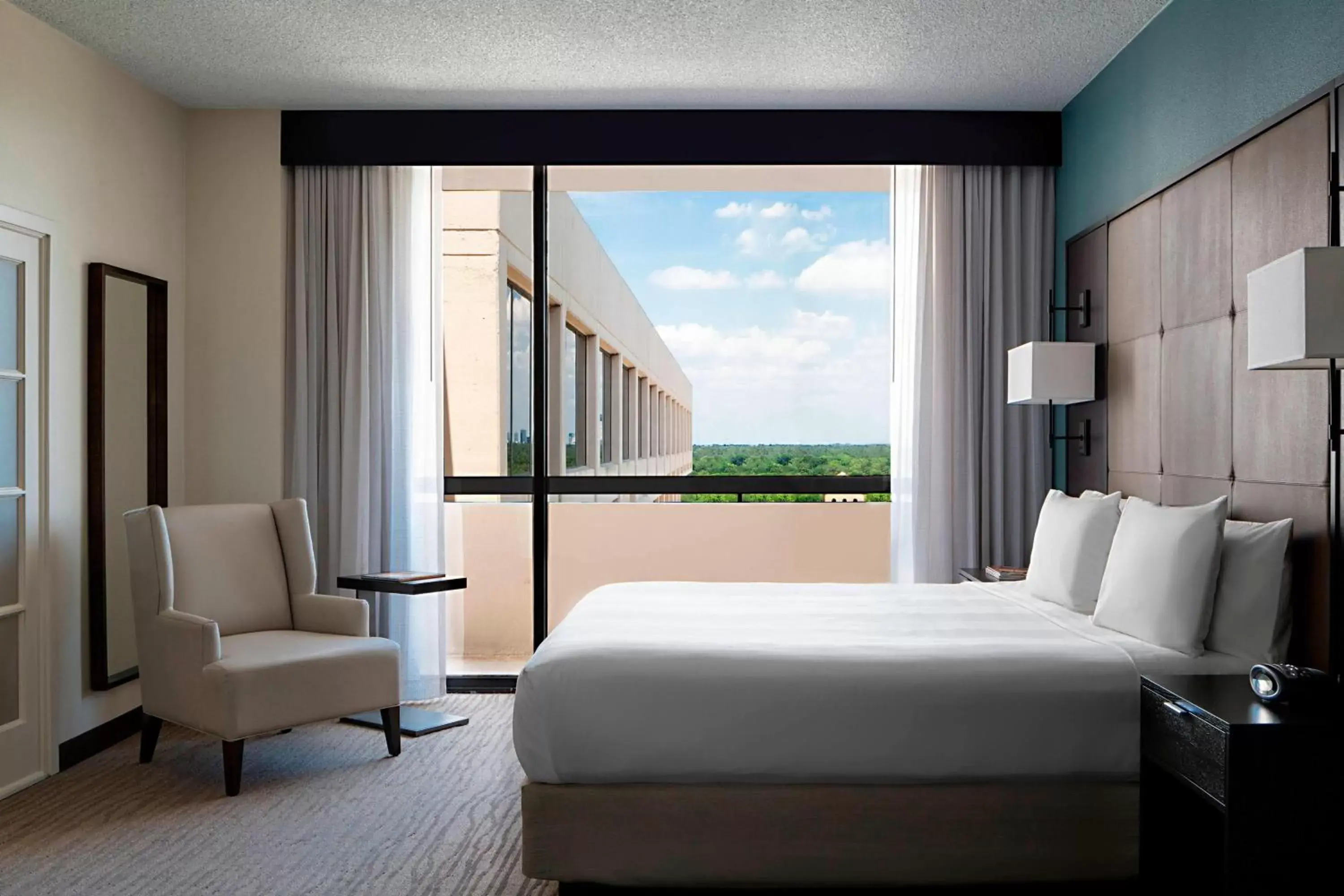Bedroom in Houston Marriott Westchase