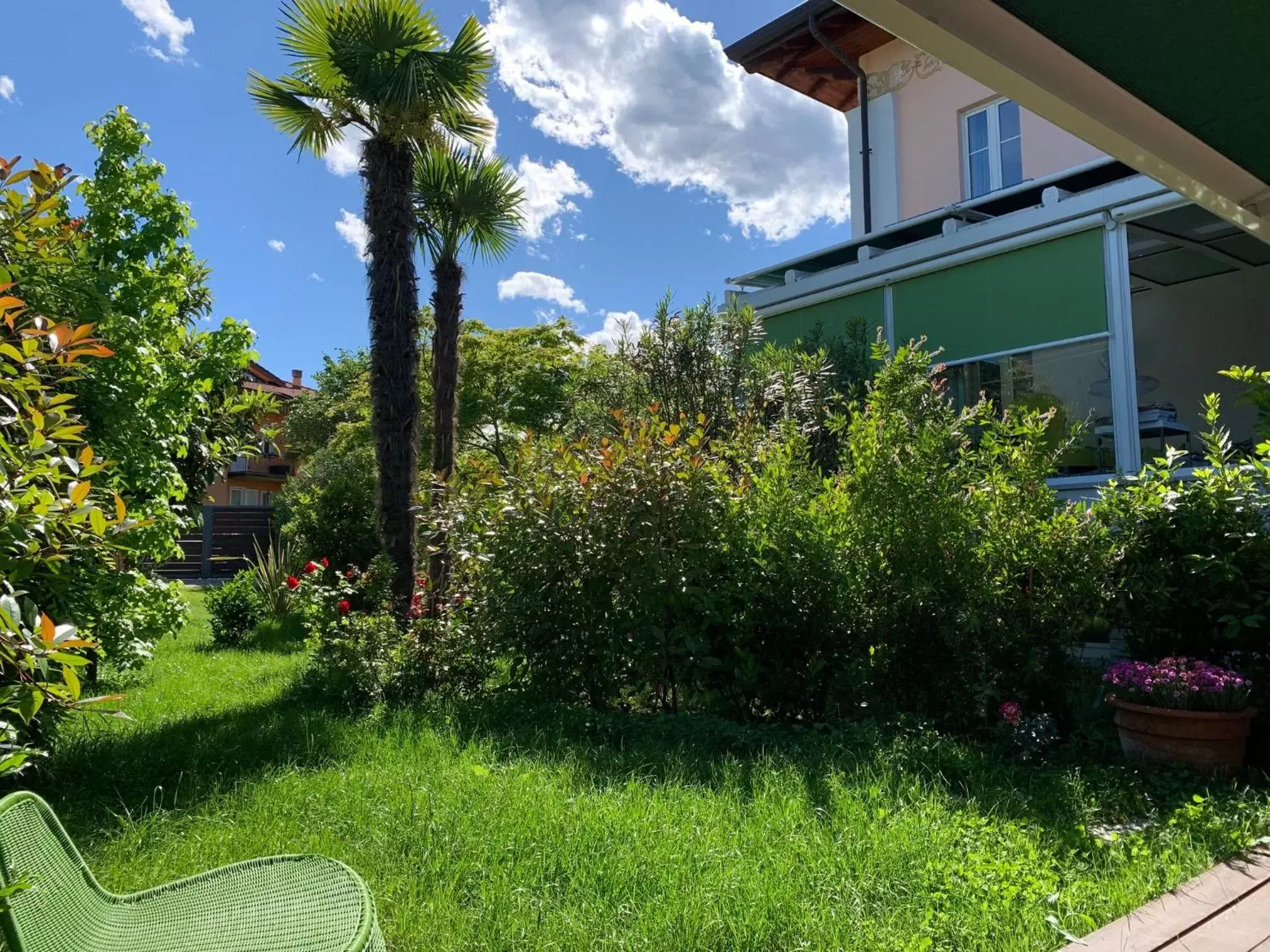 Property building, Garden in CASABELLA-LAGO MAGGIORE