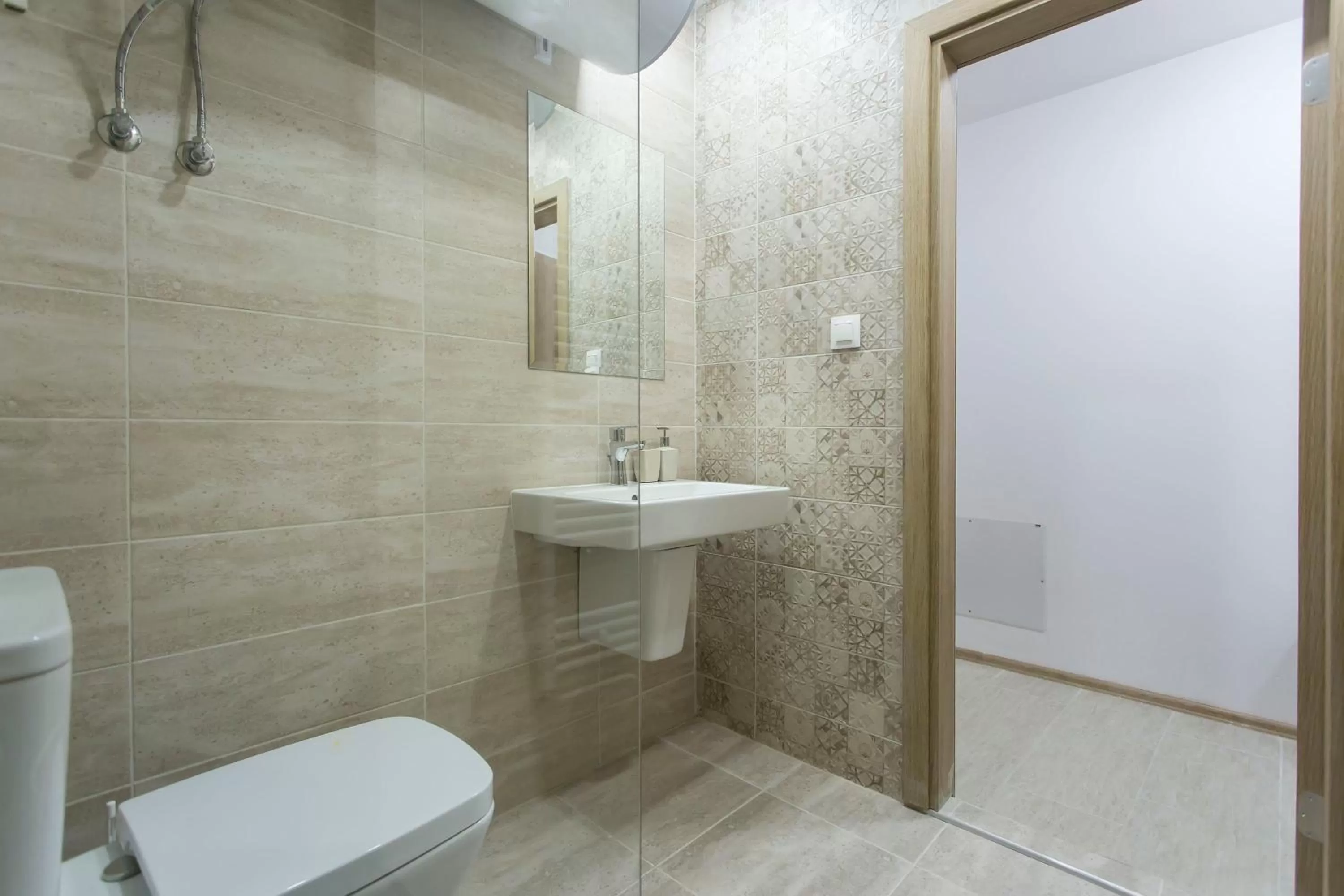 Bathroom in Modern and Bright Apartments near Center - FREE PARKING