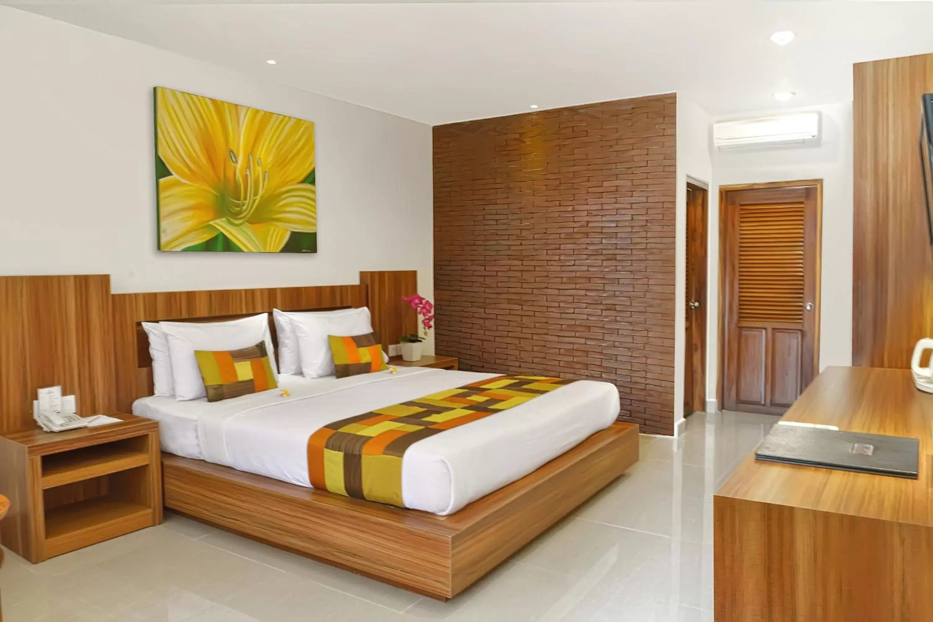 Photo of the whole room, Bed in Wina Holiday Villa Kuta Bali