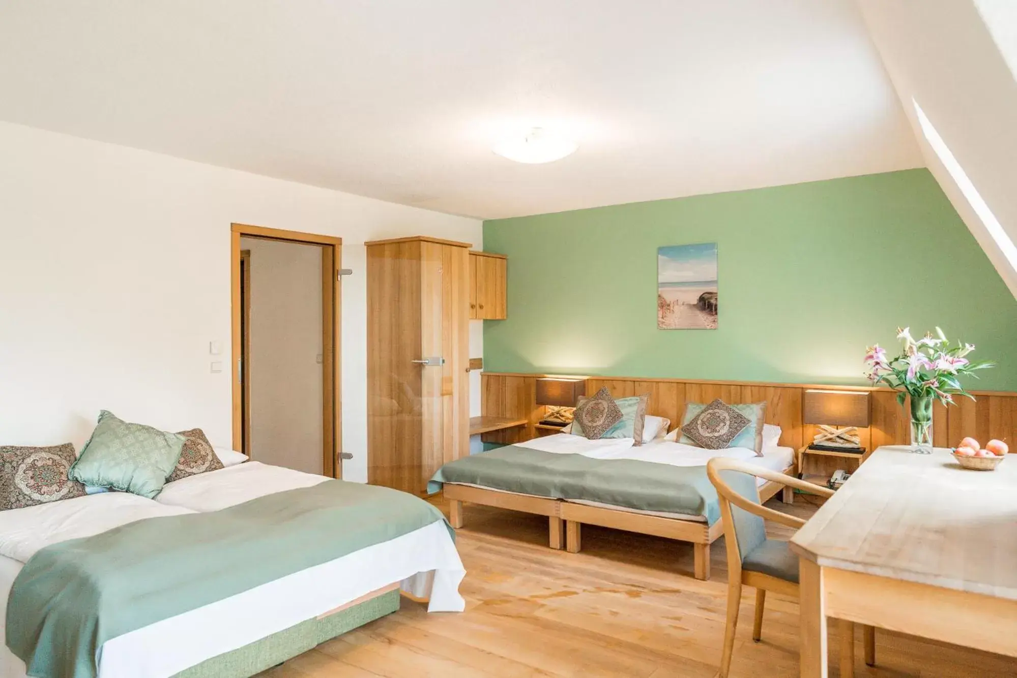 Photo of the whole room, Bed in Ökotel Hamburg Photo of the whole room, Bed in Ökotel Hamburg