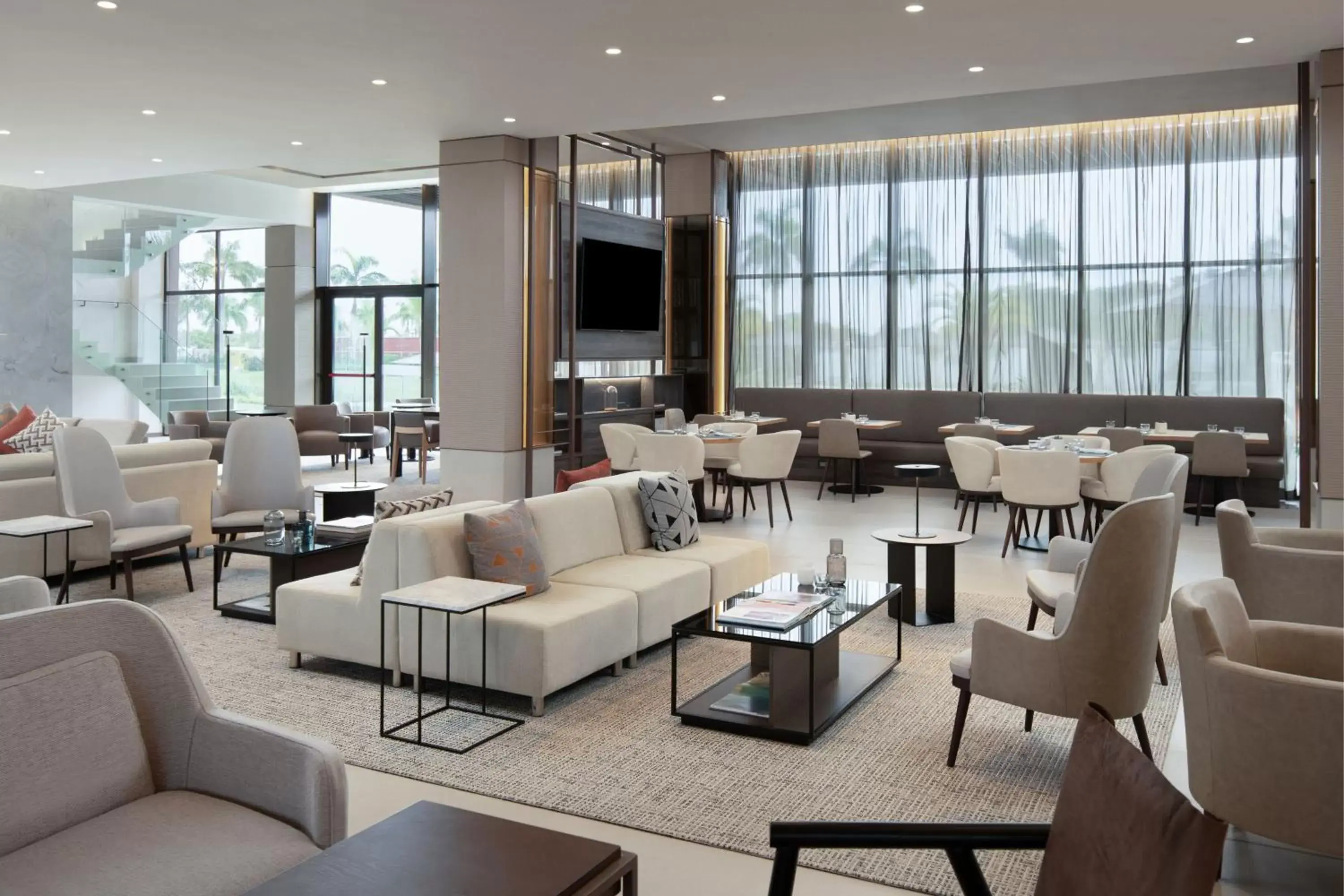 Lounge or bar in AC Hotel by Marriott Punta Cana