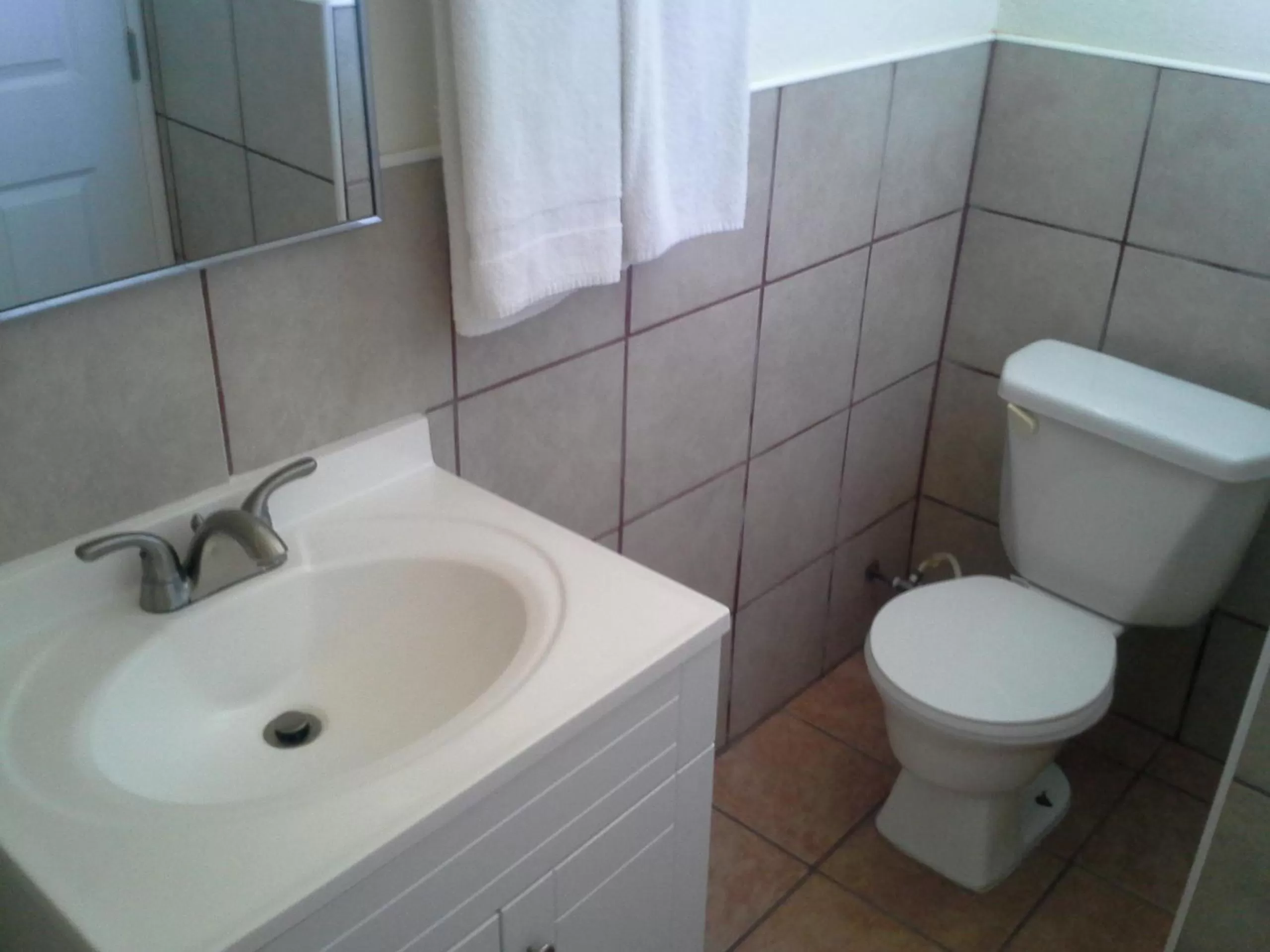 Toilet in Boron Motel