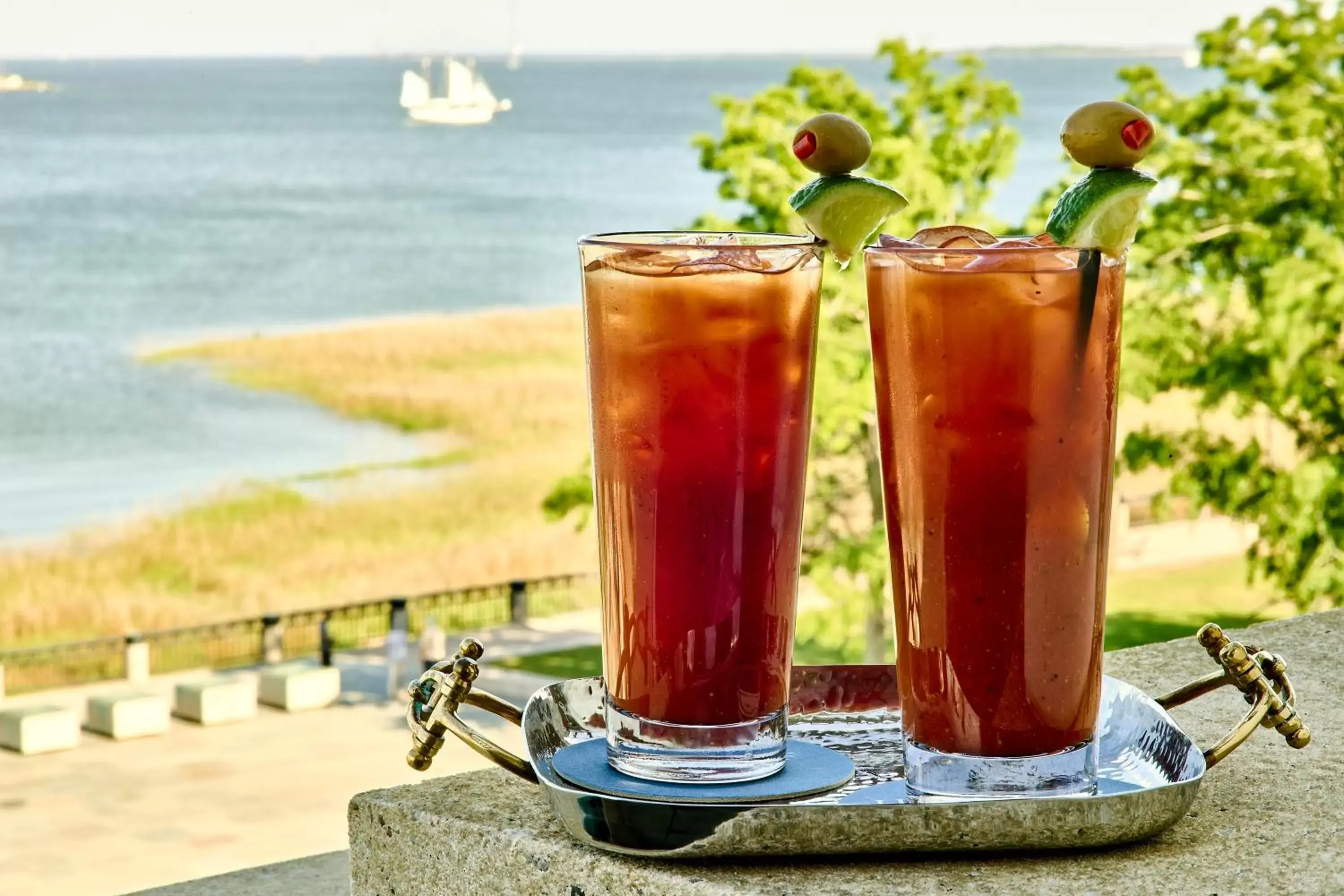 Alcoholic drinks in Harbourview Inn Alcoholic drinks in Harbourview Inn