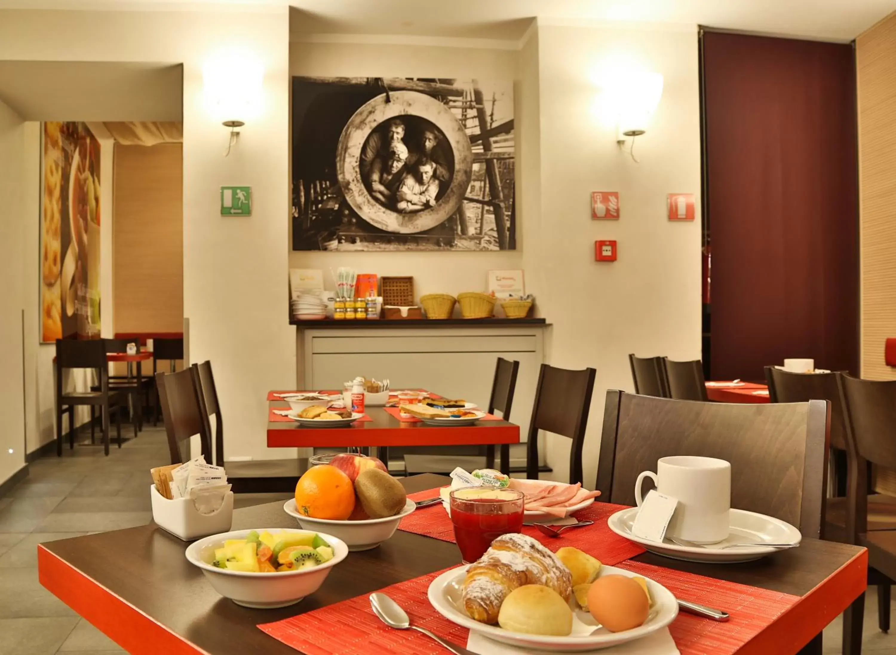 Restaurant/Places to Eat in Best Western Porto Antico