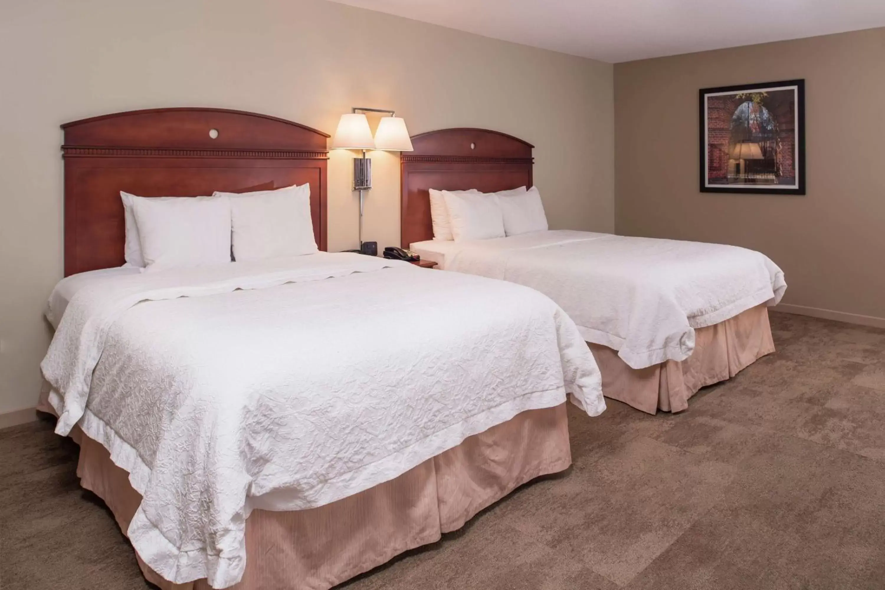 Bedroom, Bed in Hampton Inn Columbia Northeast-Fort Jackson Area