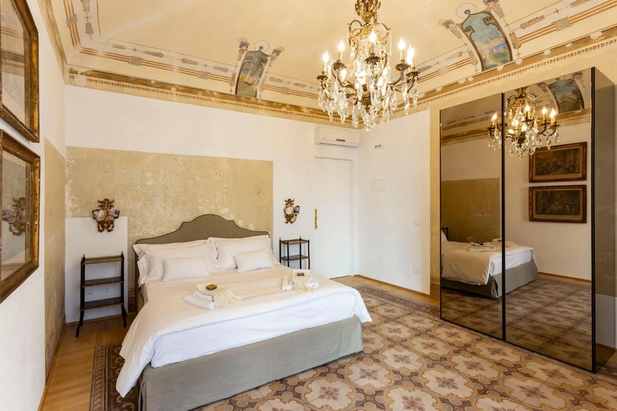 Bedroom, Bed in La Maison