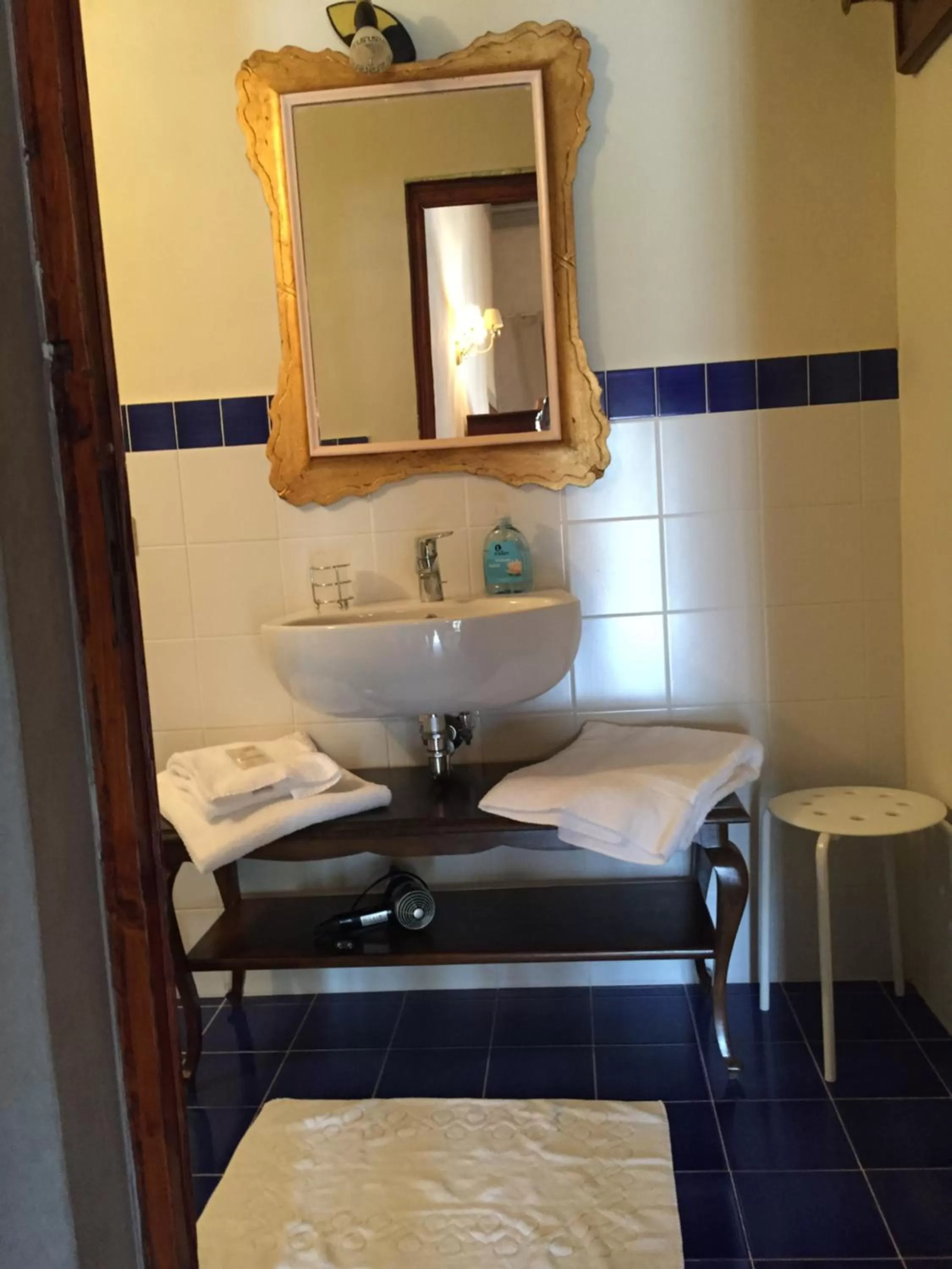 Bathroom, Bed in B&B i Rinascimenti