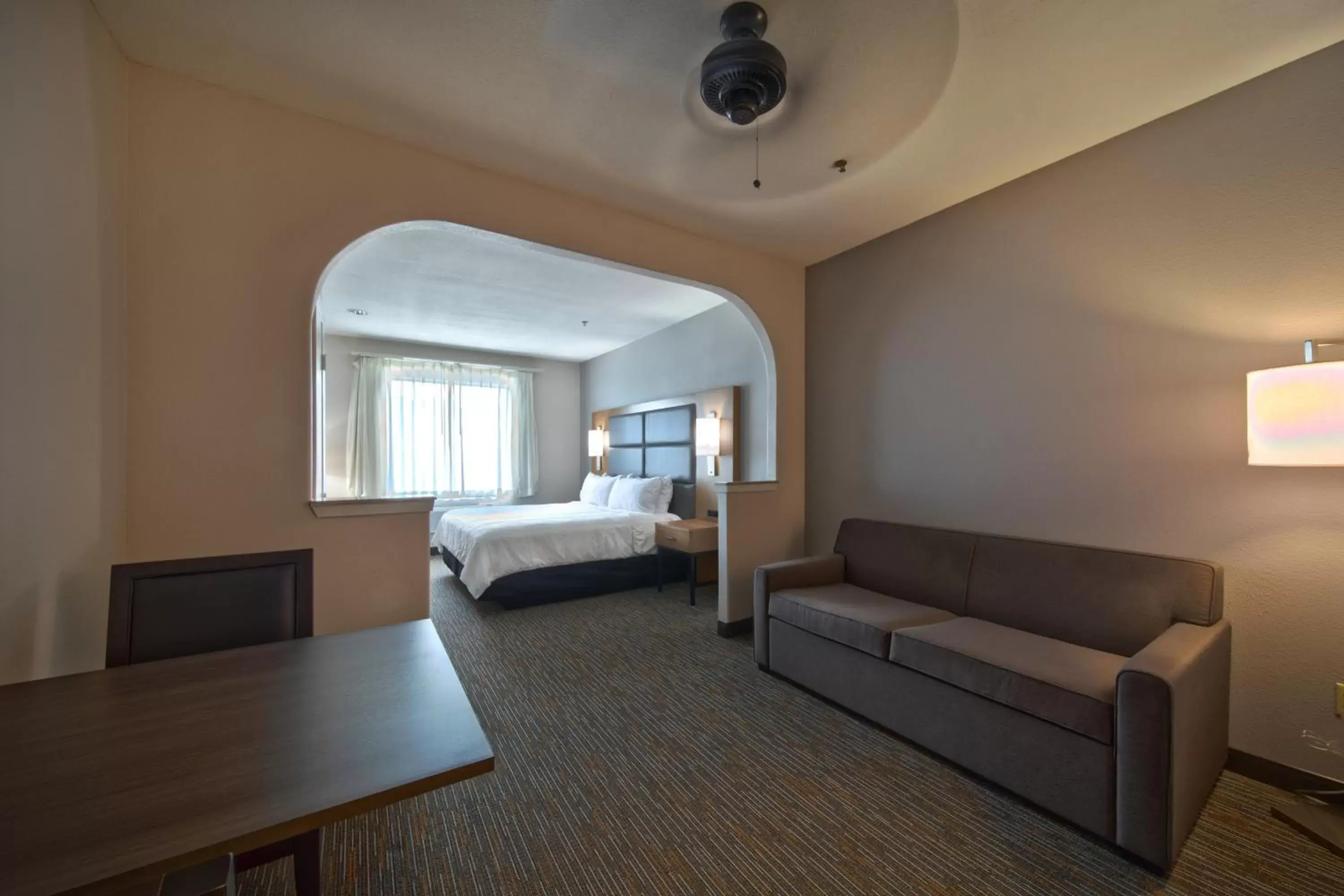 Bedroom, Seating Area in Wingate by Wyndham Houston Bush Intercontinental Airport
