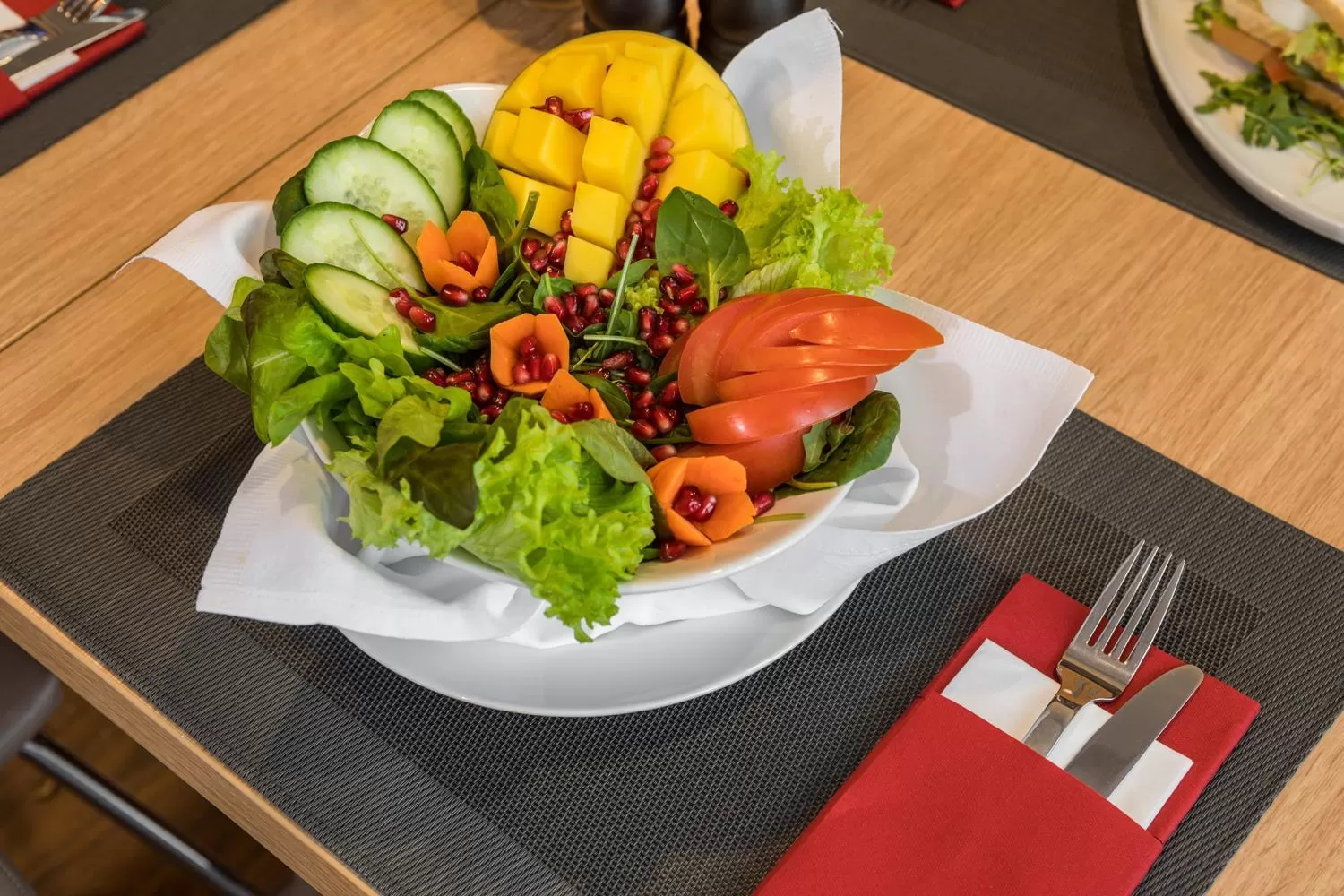 Restaurant/places to eat in ibis München City Süd