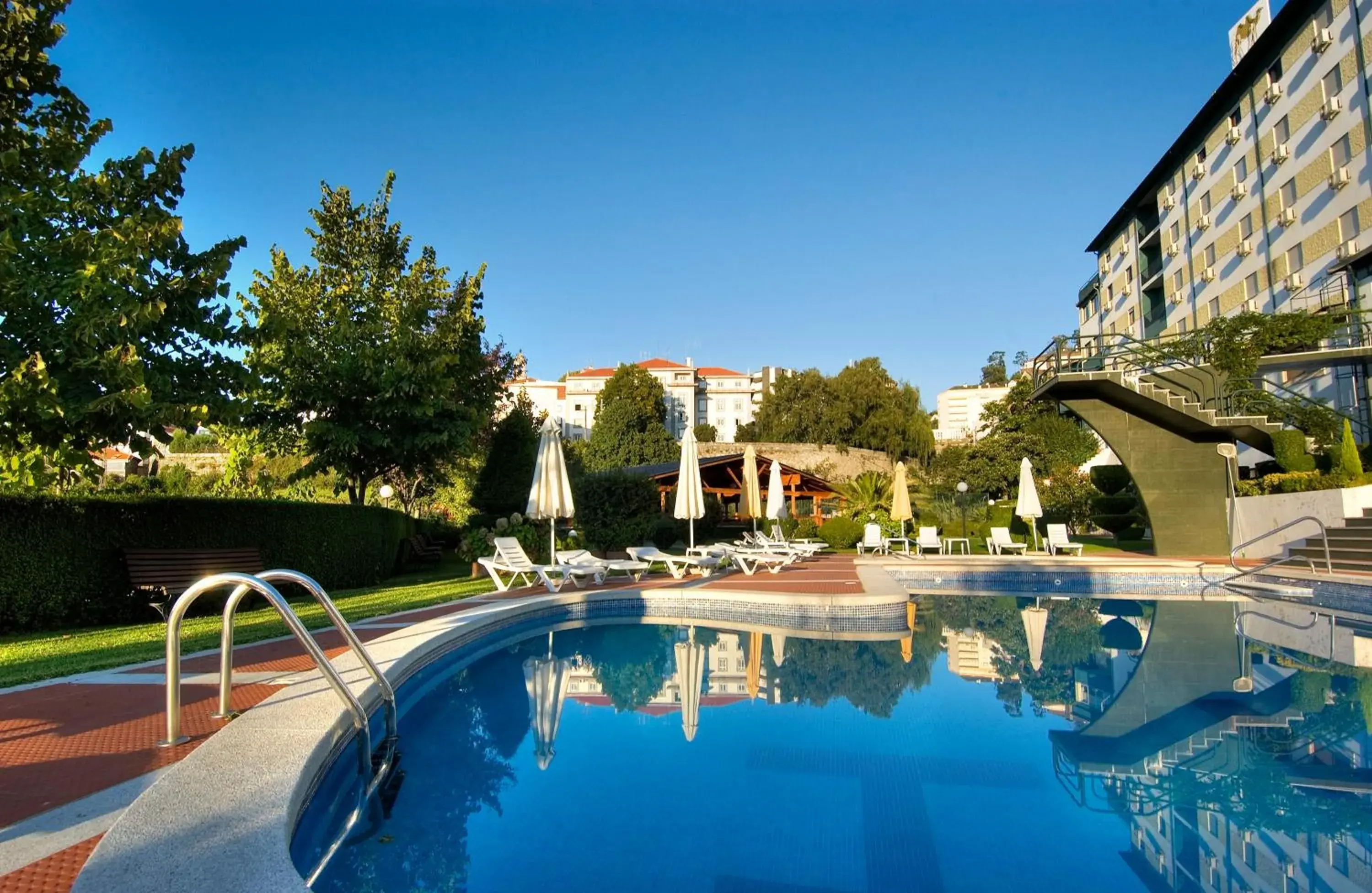 , Swimming Pool in Hotel Eurosol Seia Camelo