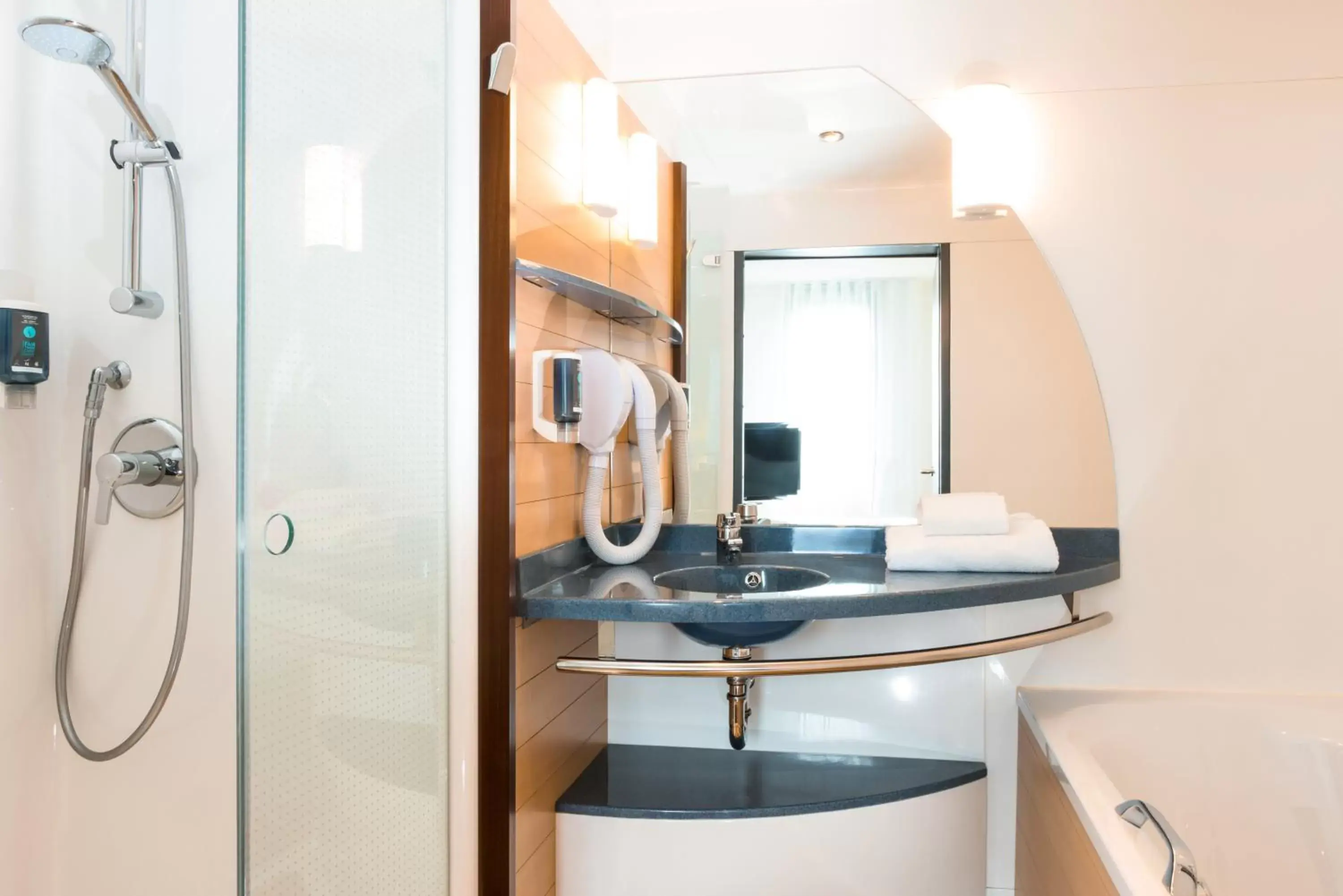 Shower, Bathroom in Novotel Suites Paris CDG Airport Villepinte