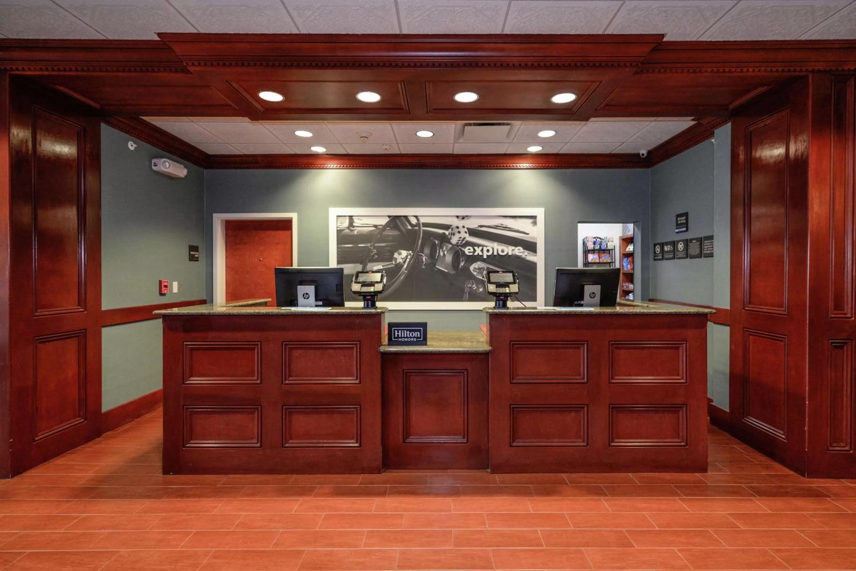 Lobby or reception in Hampton Inn & Suites Detroit/Chesterfield