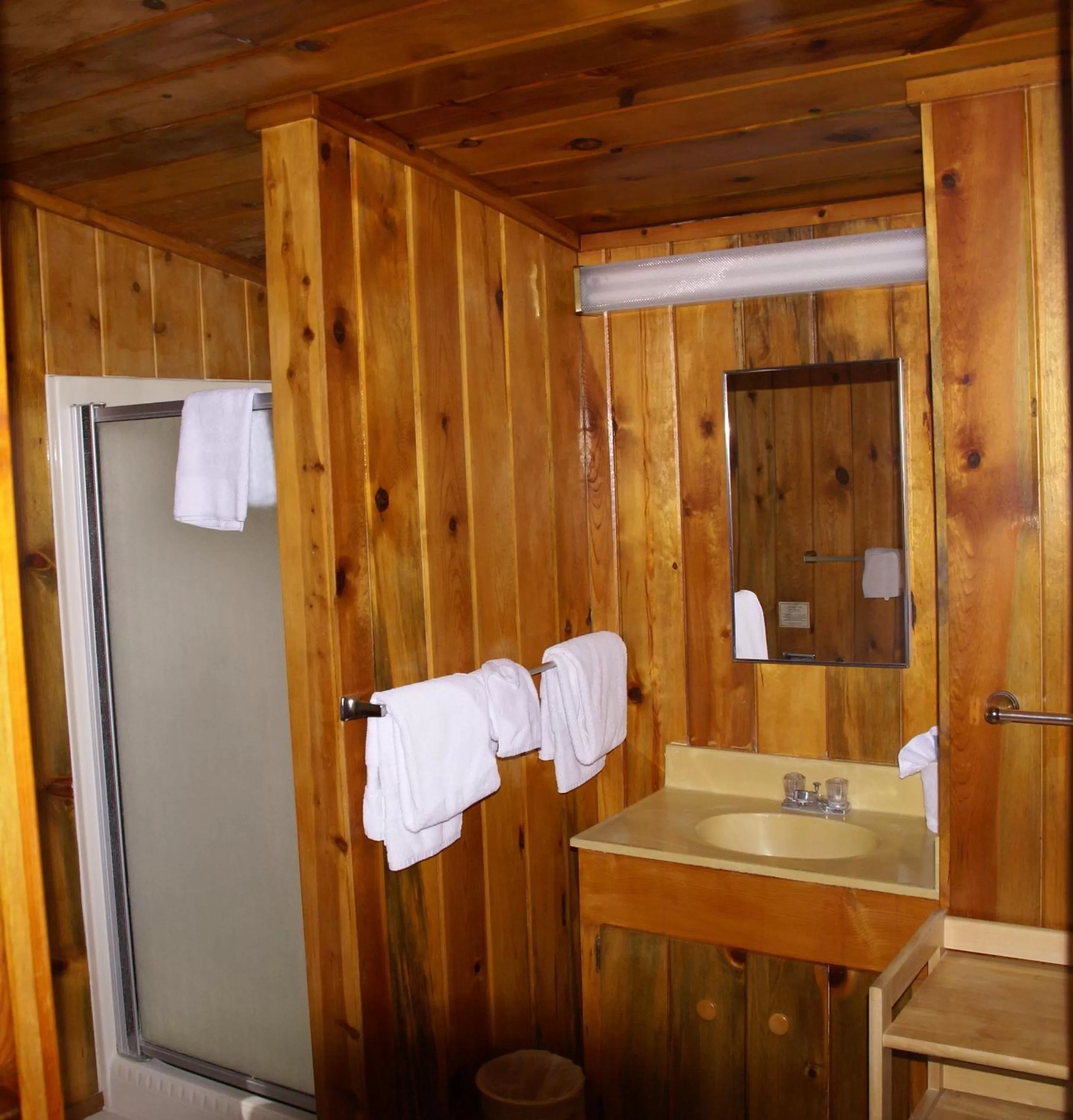 Bathroom in Fern River Resort
