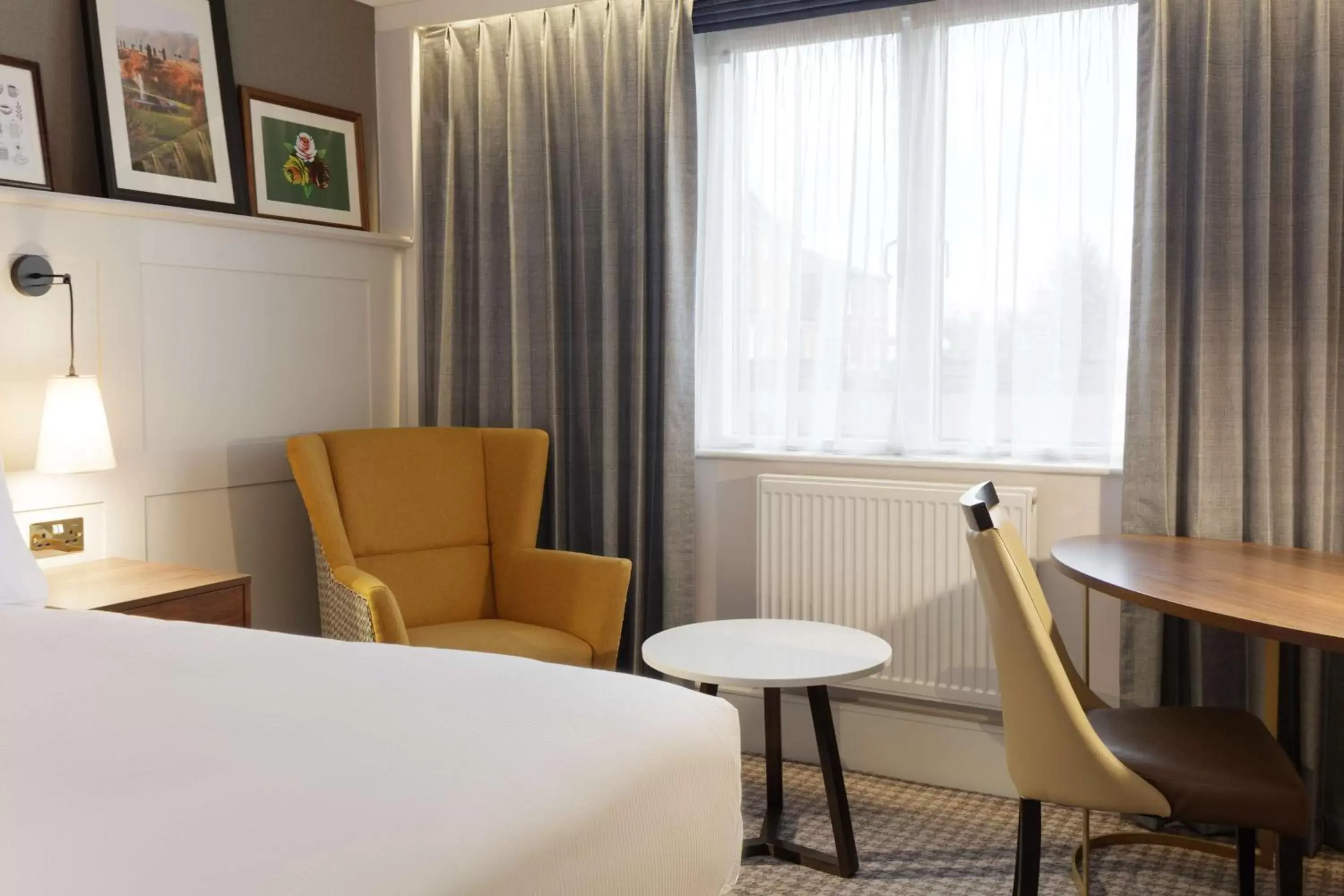 Bedroom, Seating Area in DoubleTree by Hilton Stoke-on-Trent, United Kingdom