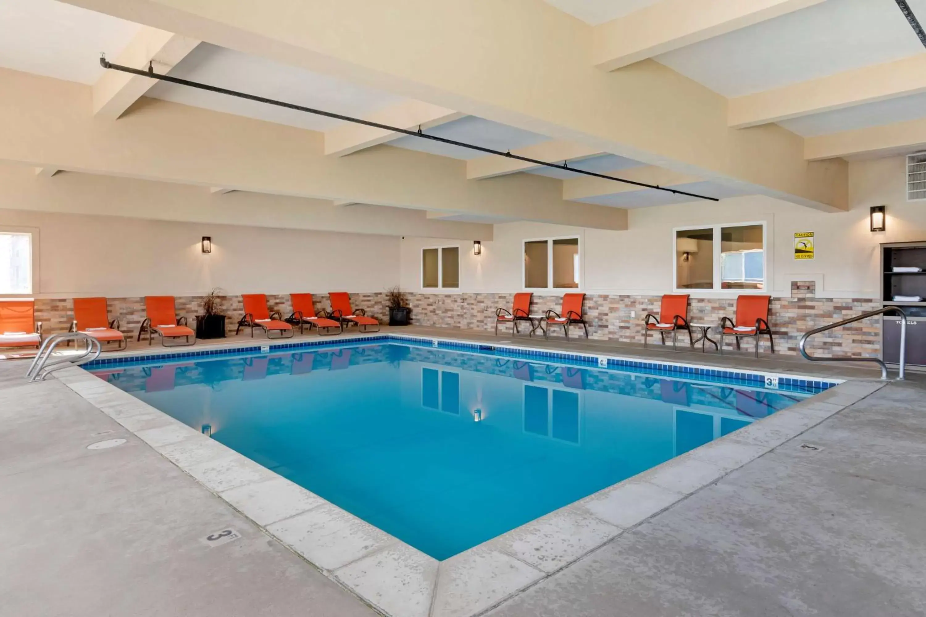 Pool view, Swimming Pool in Best Western Blackfoot Inn