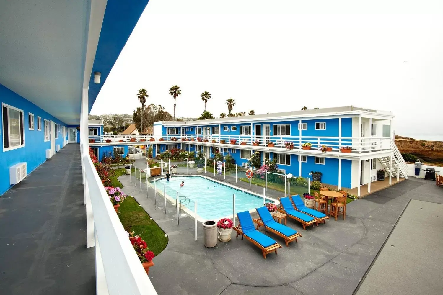 Pool view, Swimming Pool in The Inn at Sunset Cliffs