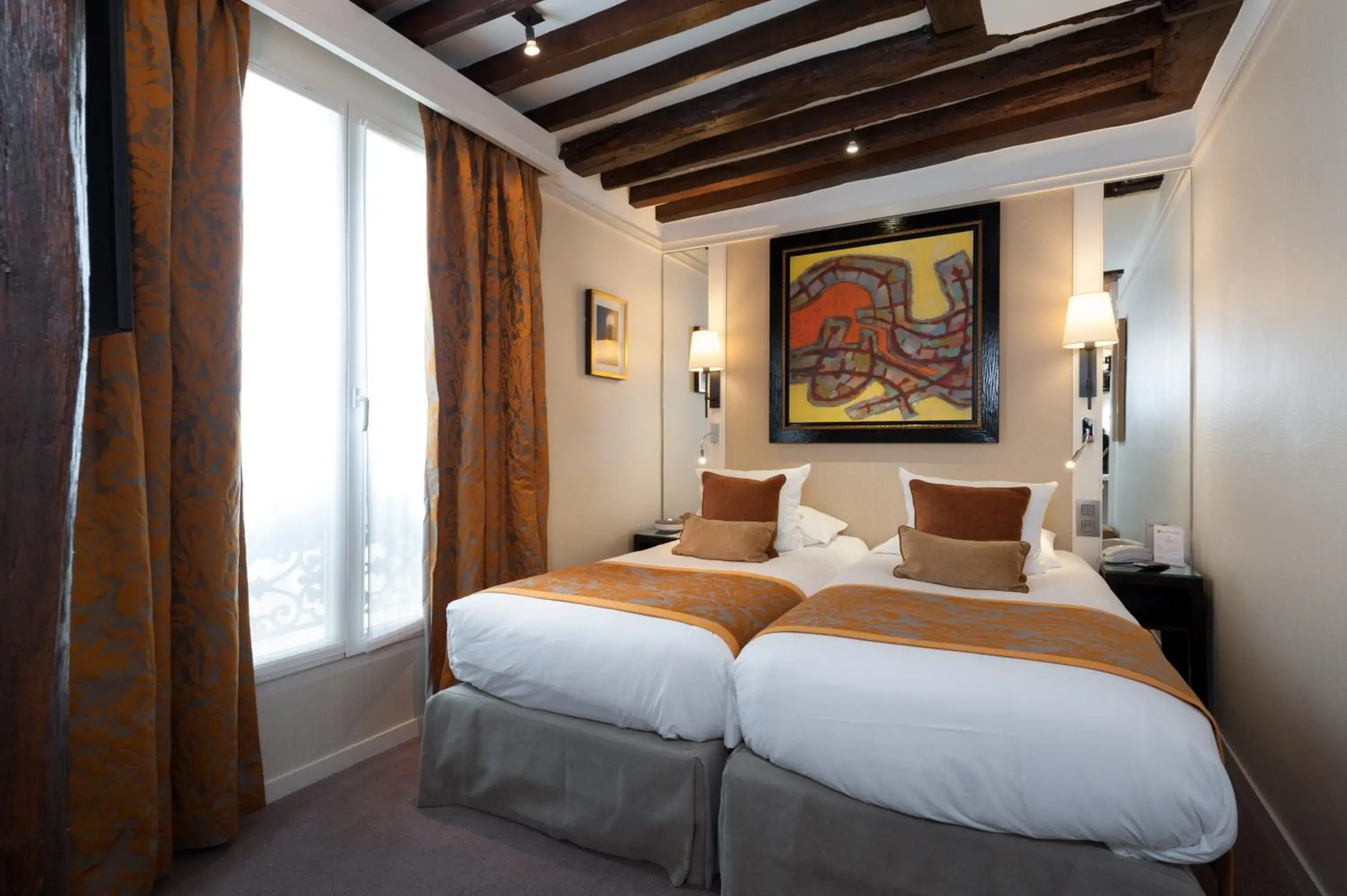 Decorative detail, Bed in Best Western Plus Hotel Sydney Opera