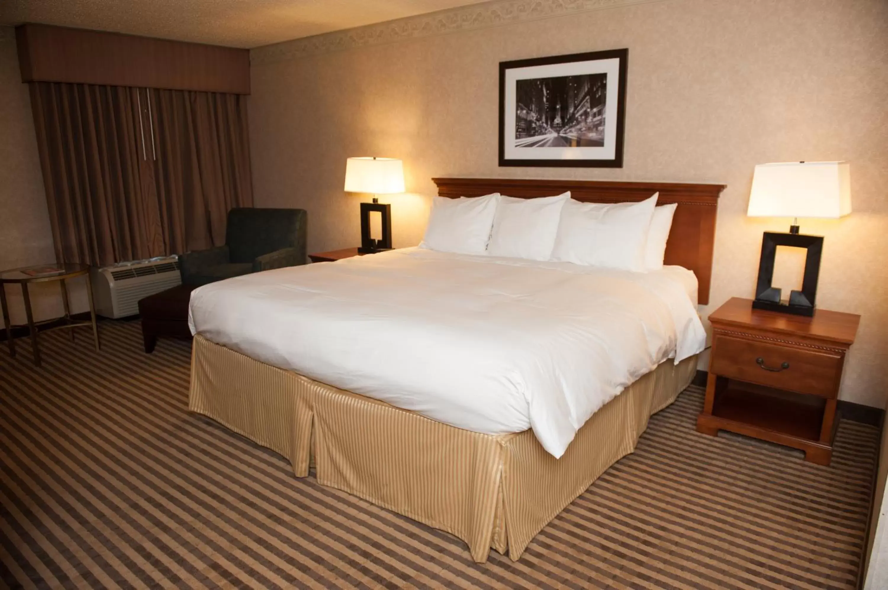 Bedroom, Bed in Radisson Hotel Philadelphia Northeast