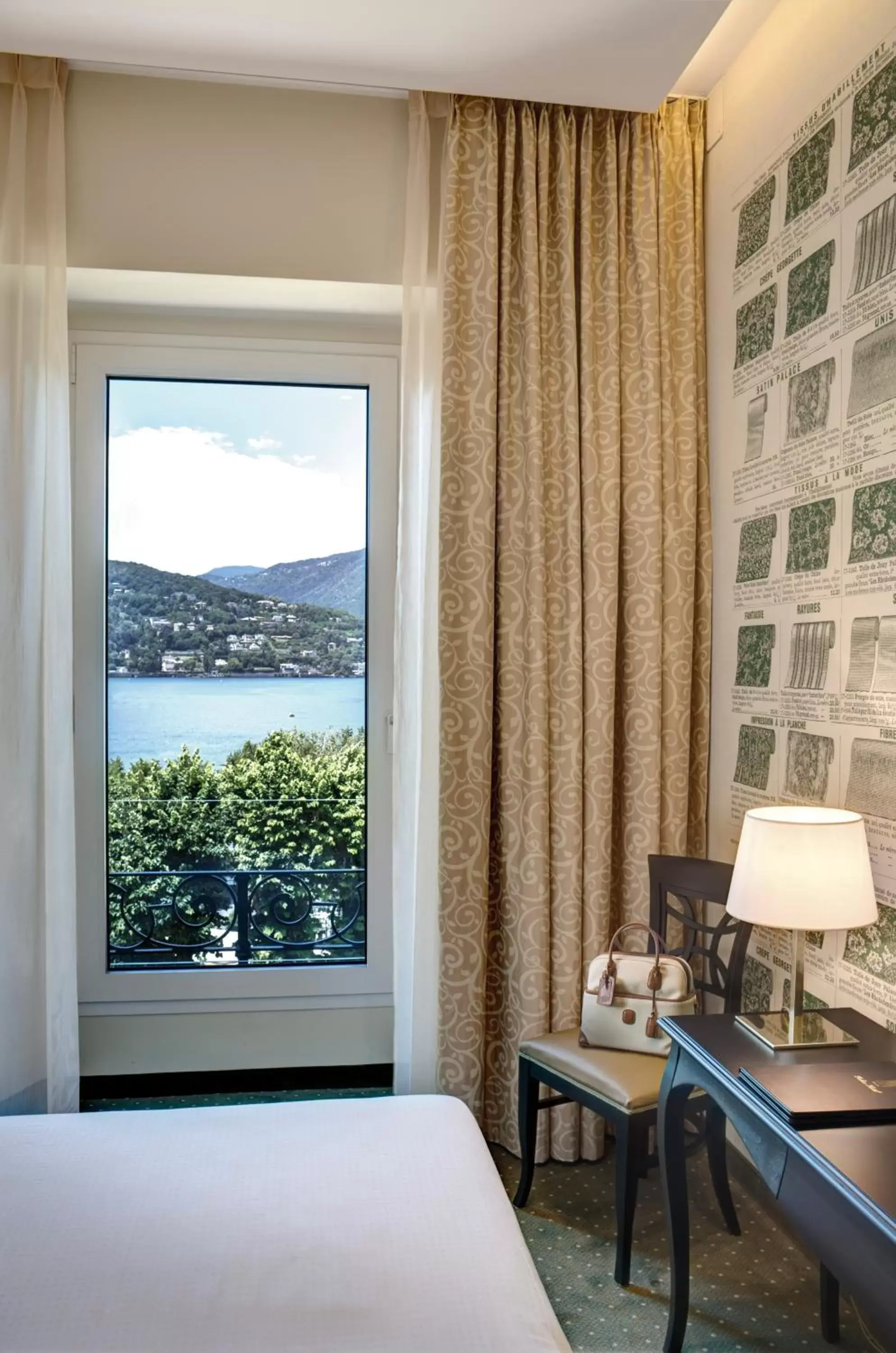 View (from property/room), Mountain View in Palace Hotel Lake Como